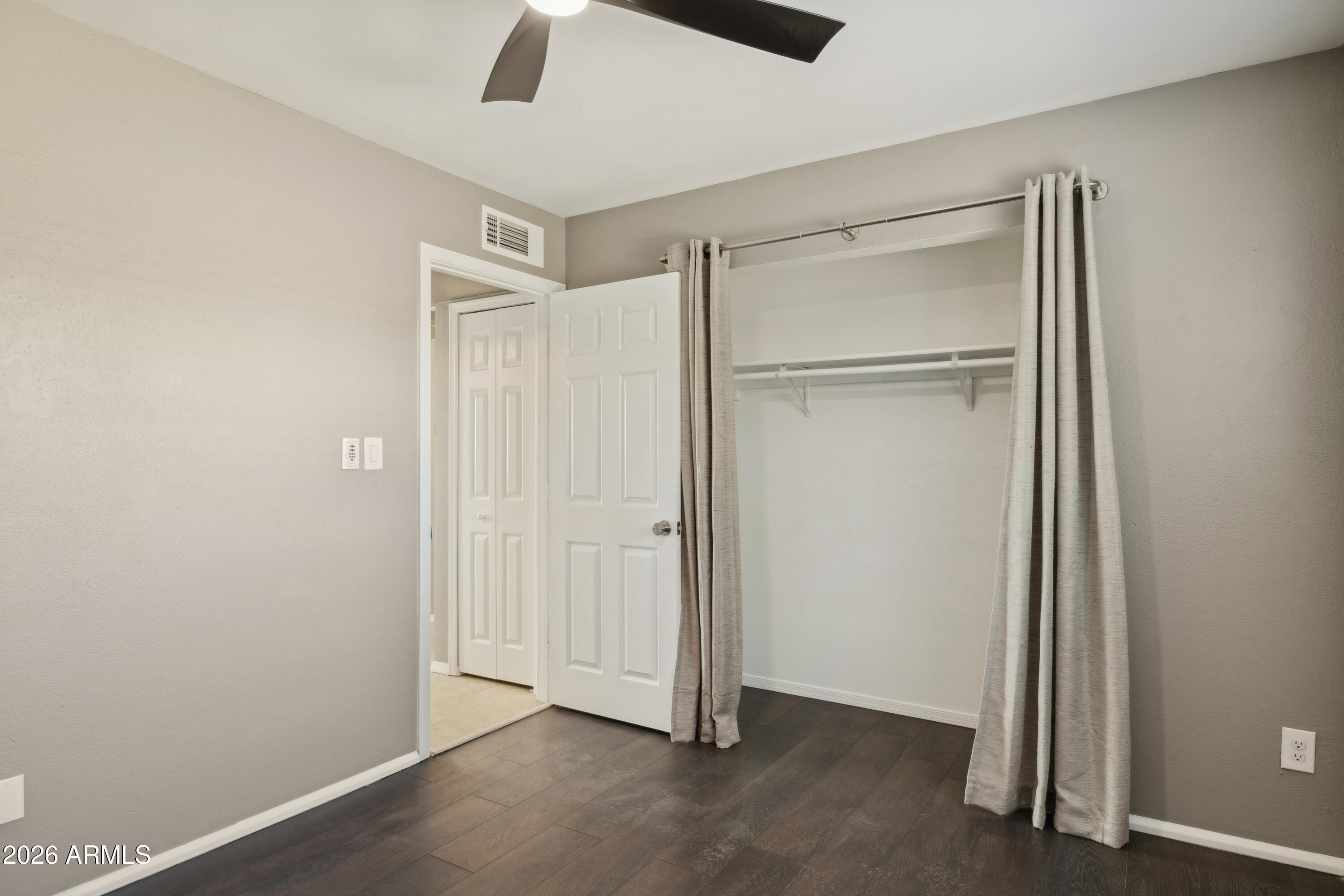 2902 E Emile Zola Avenue