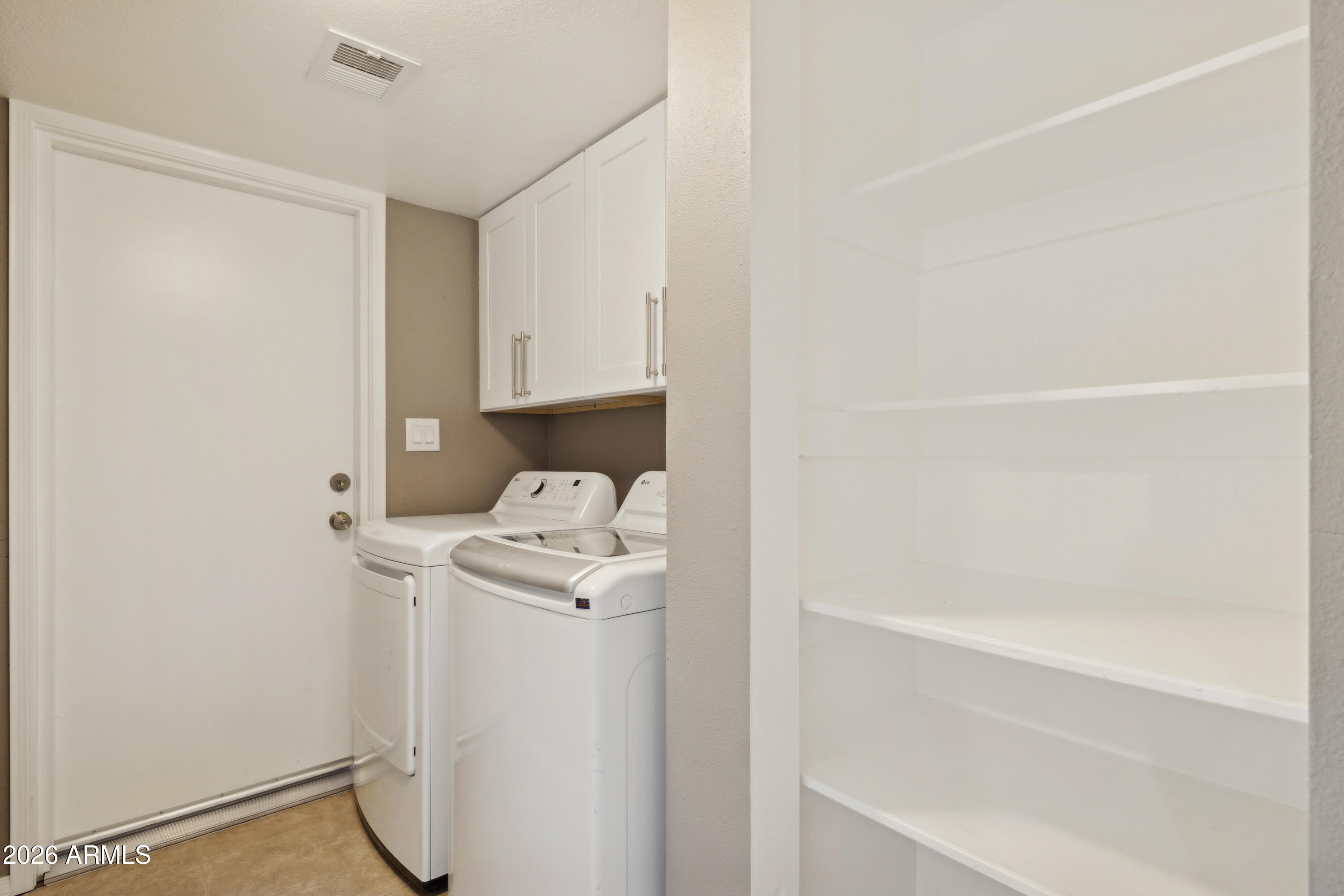 2902 E Emile Zola Avenue