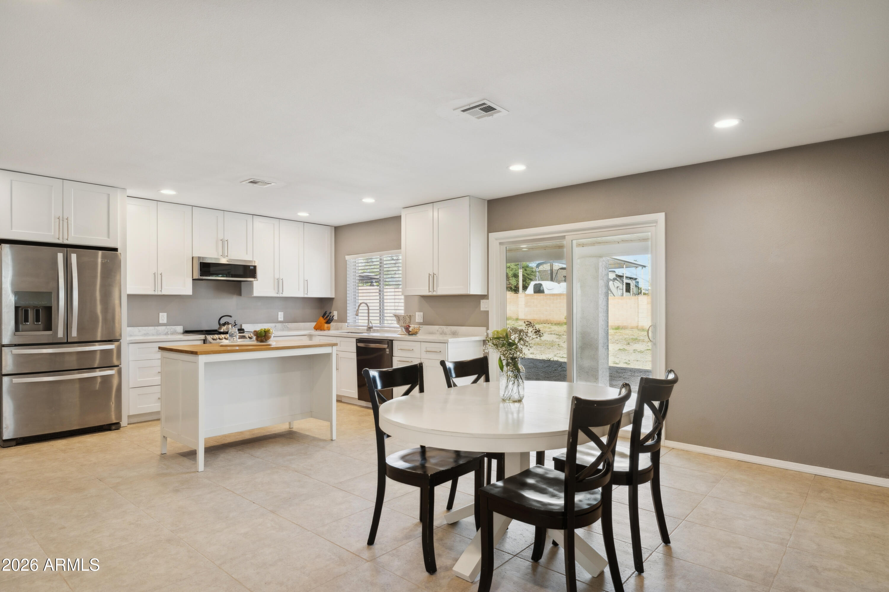 2902 E Emile Zola Avenue