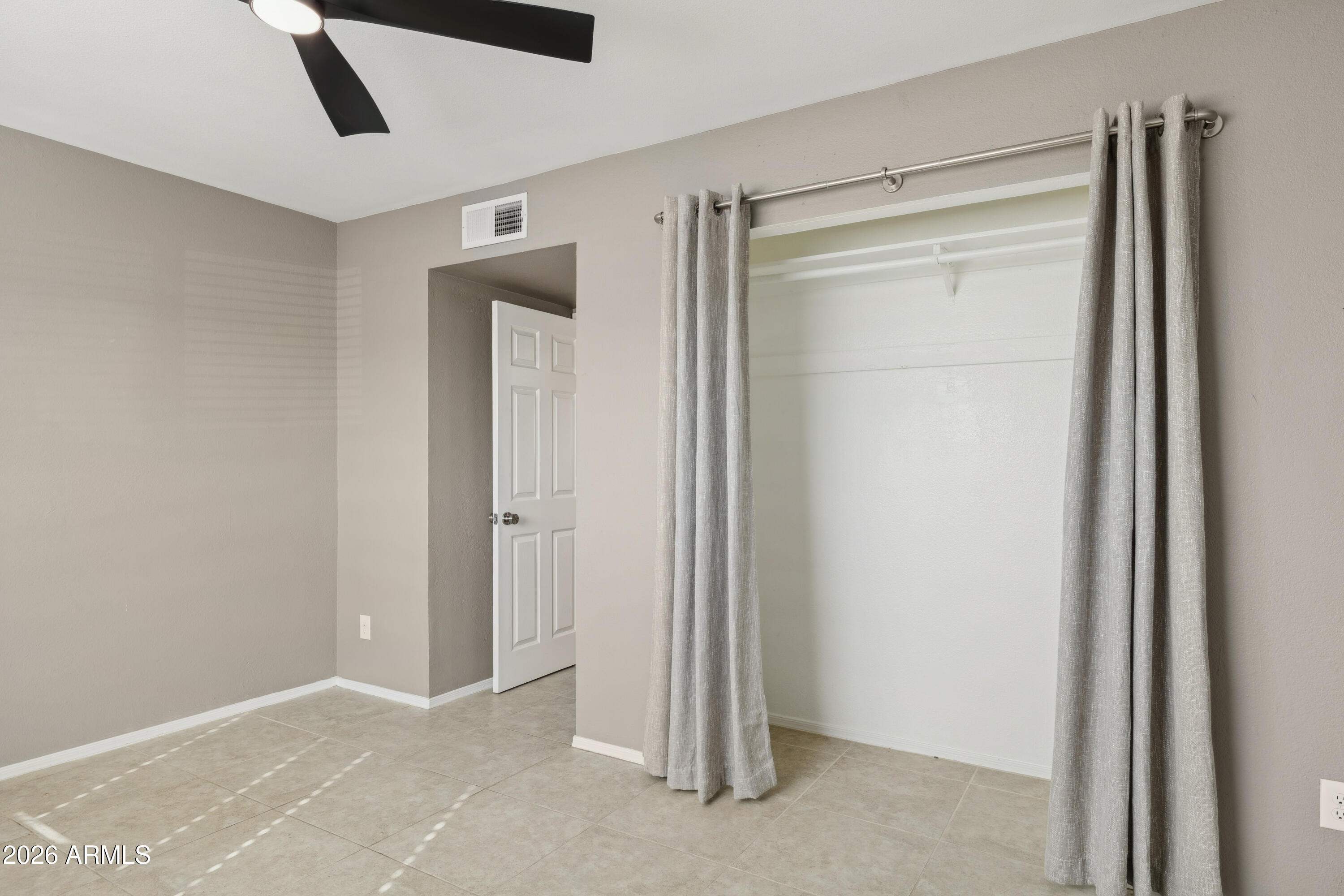 2902 E Emile Zola Avenue