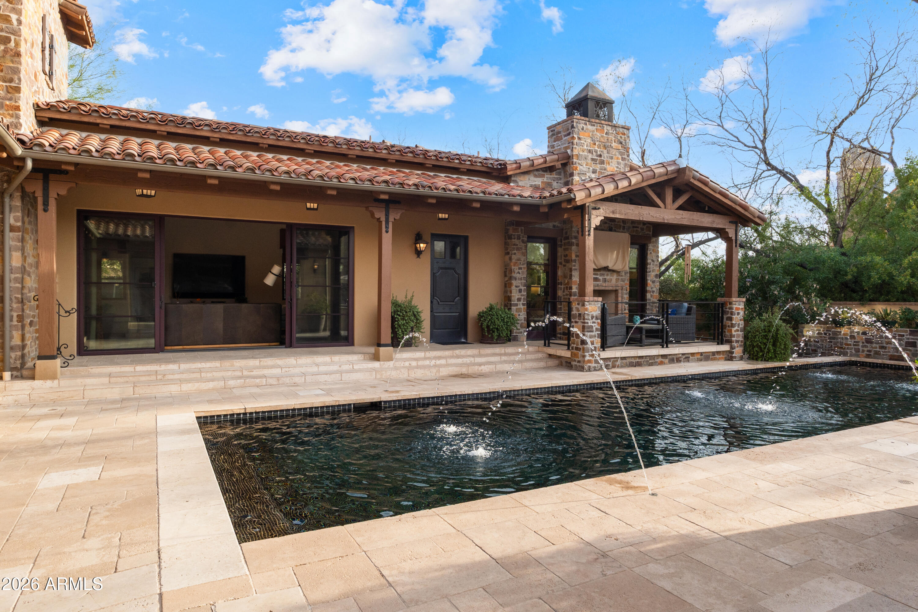 10244 E WINDRUNNER Drive