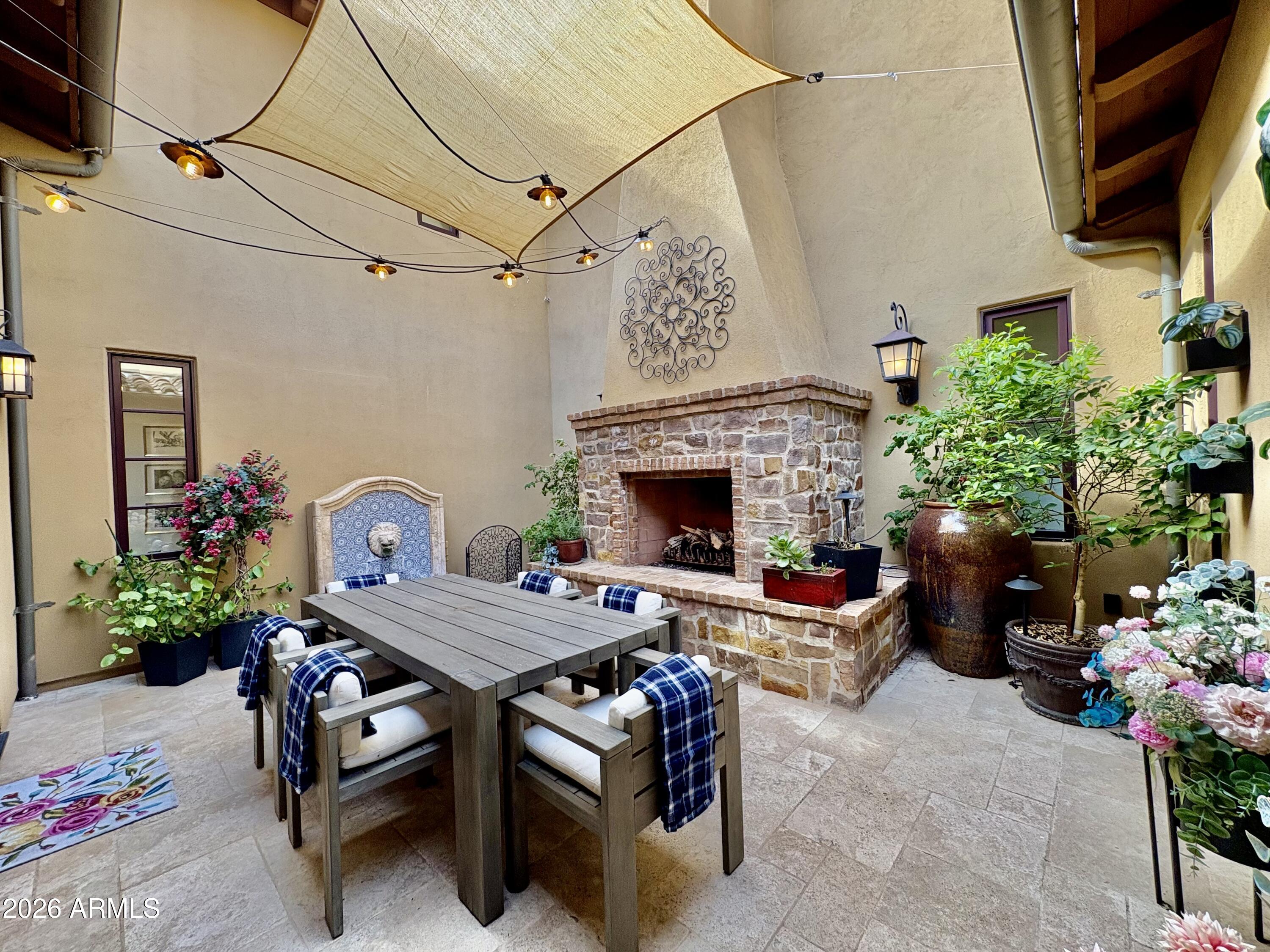 10244 E WINDRUNNER Drive