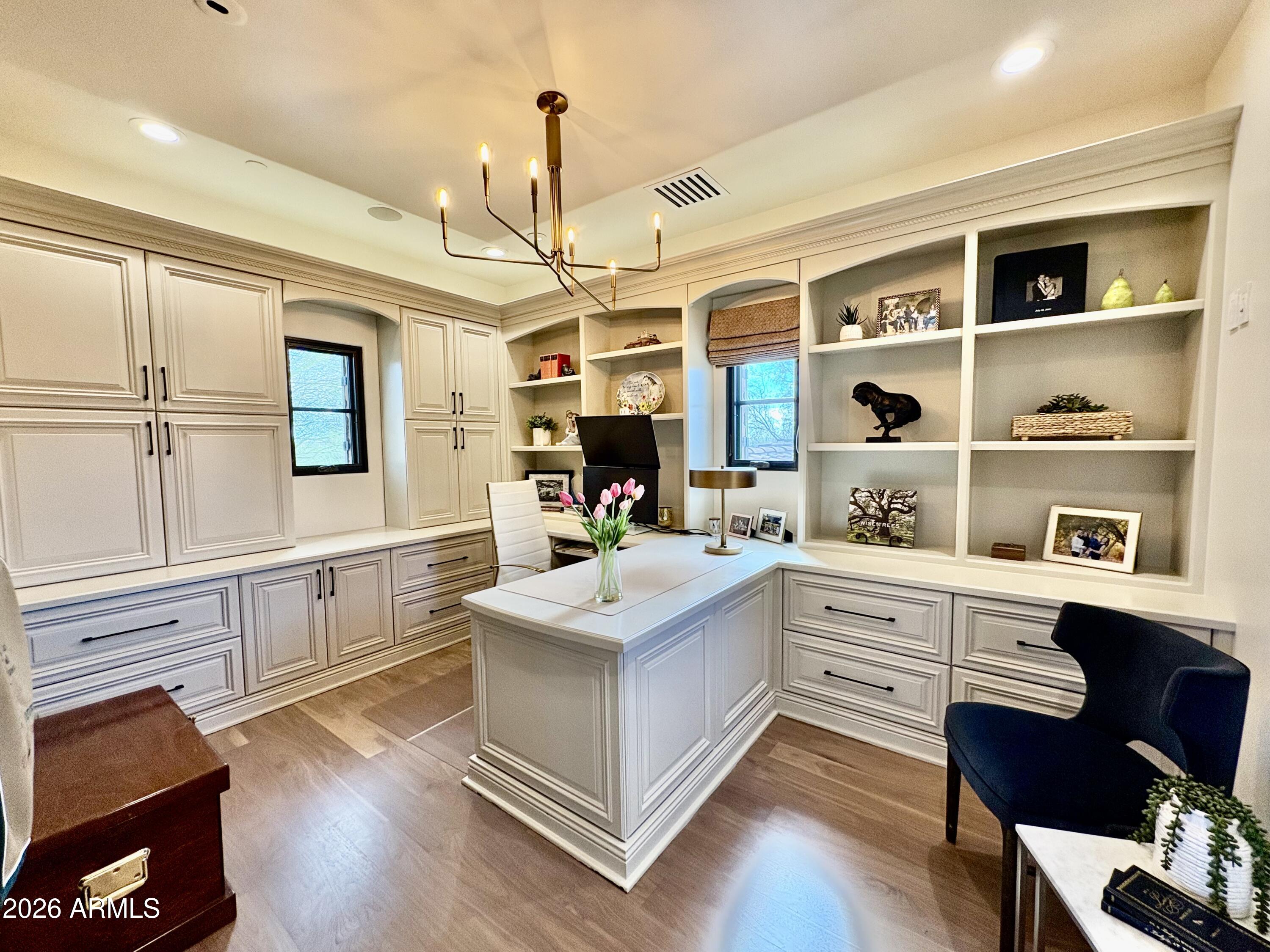 10244 E WINDRUNNER Drive