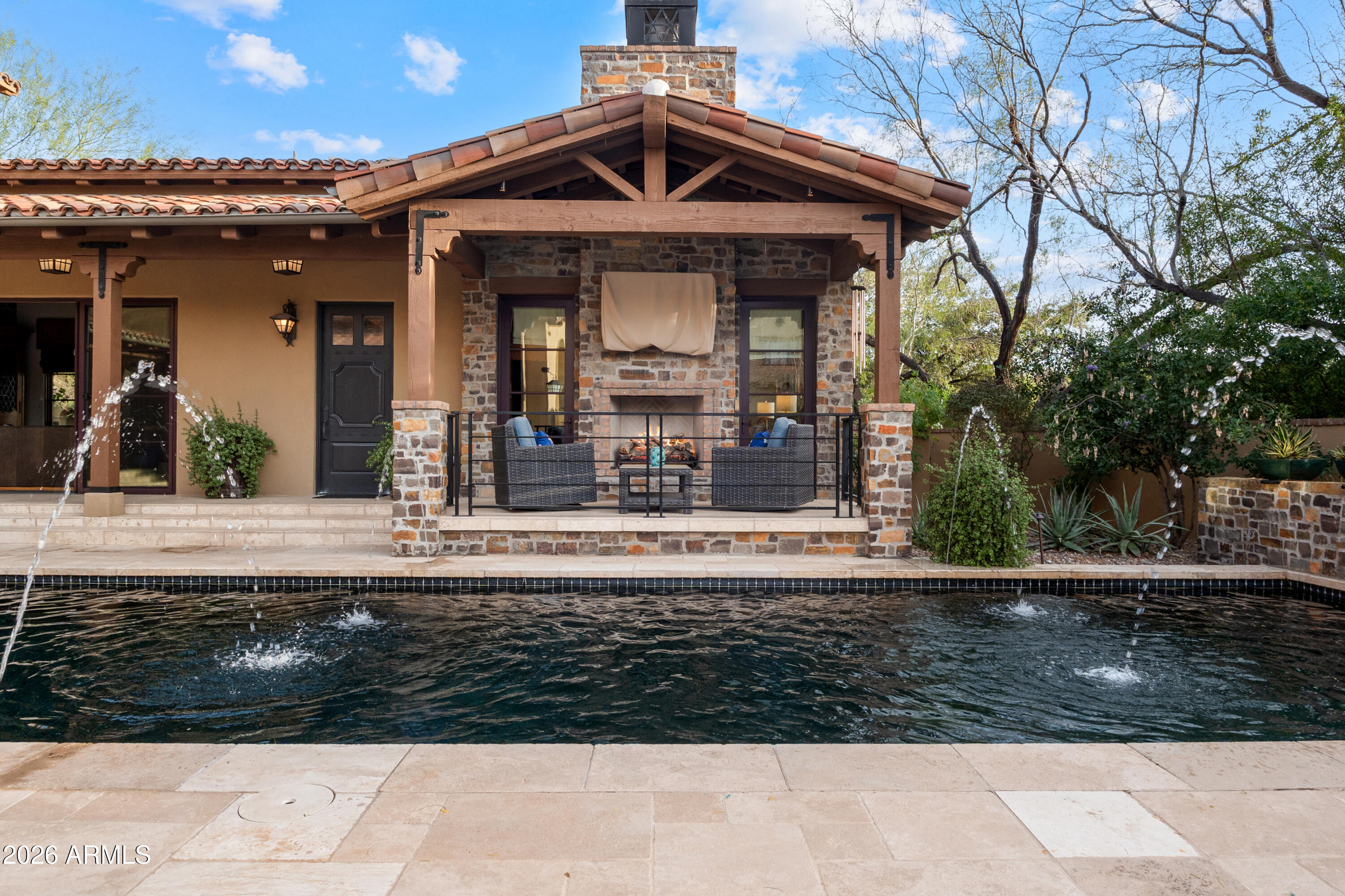 10244 E WINDRUNNER Drive