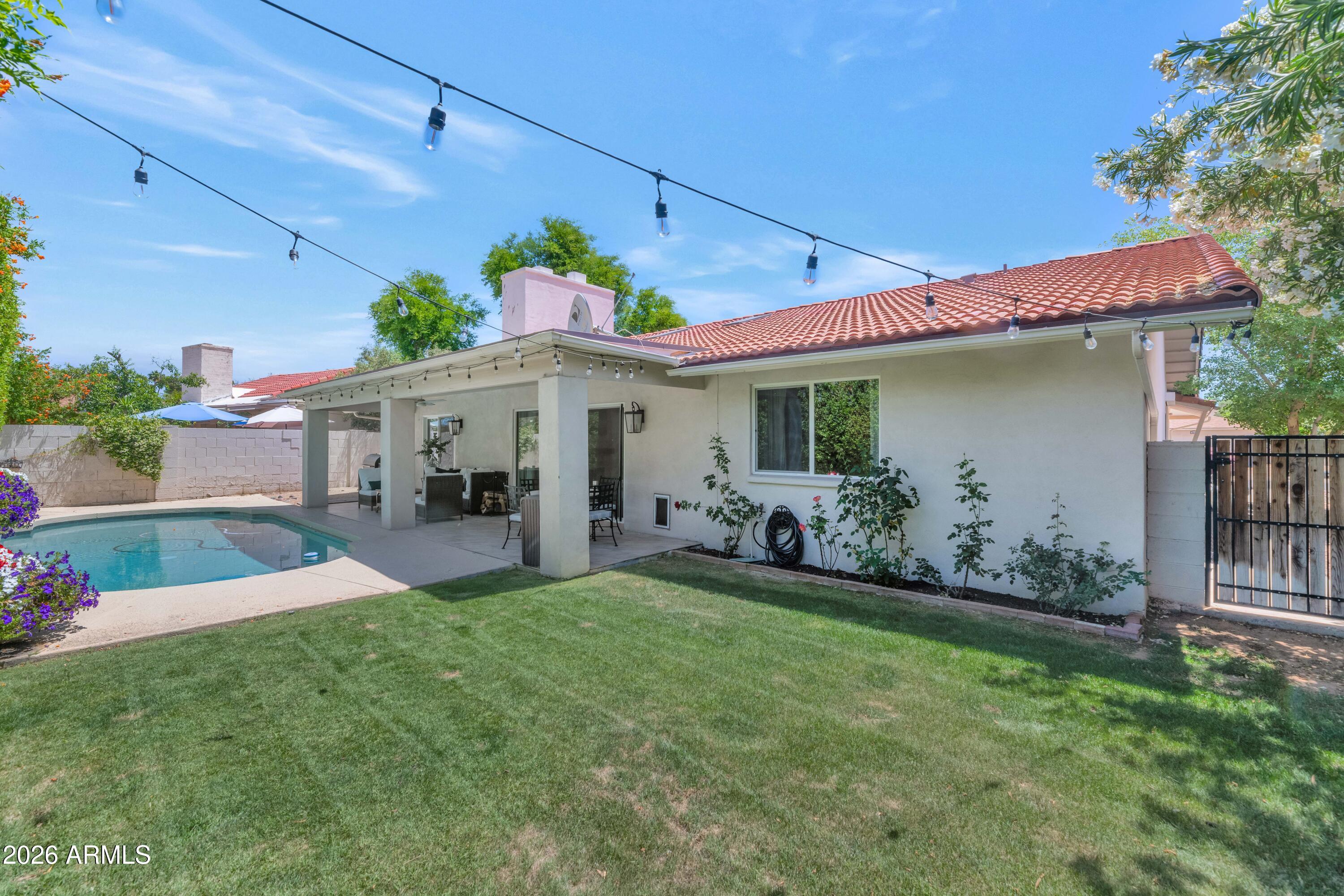 8620 E VIA DEL PALACIO Street