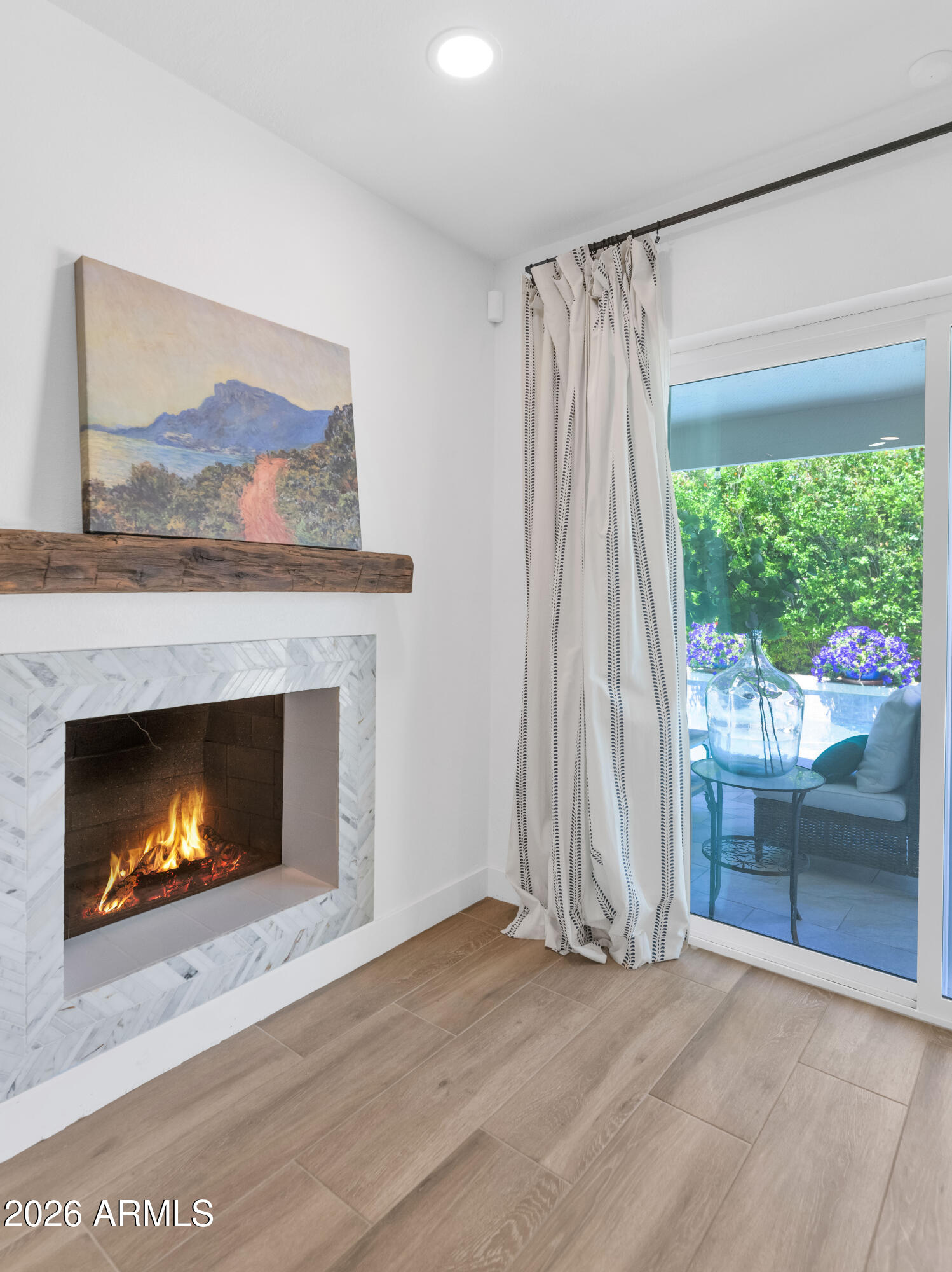 8620 E VIA DEL PALACIO Street