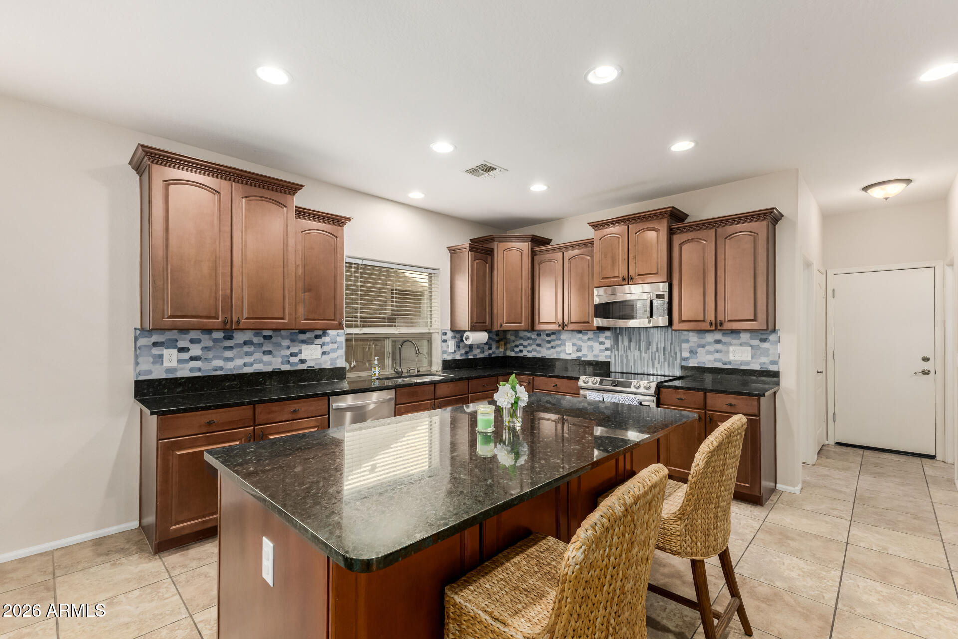 2507 E RUSTLING OAKS Lane