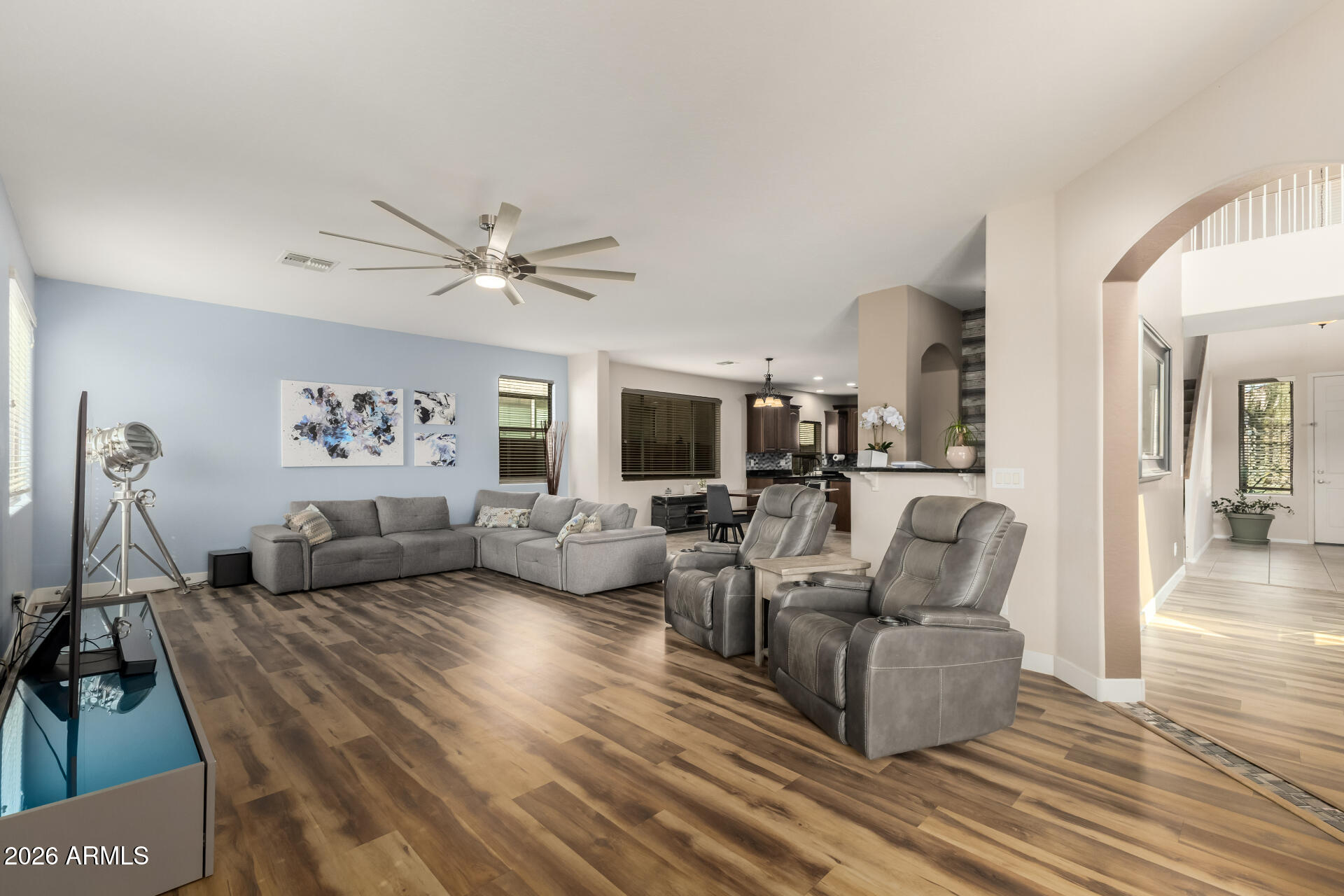 2507 E RUSTLING OAKS Lane