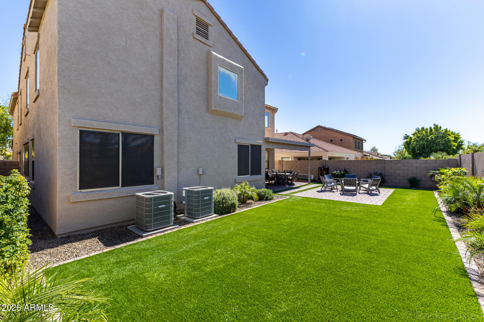 2507 E RUSTLING OAKS Lane