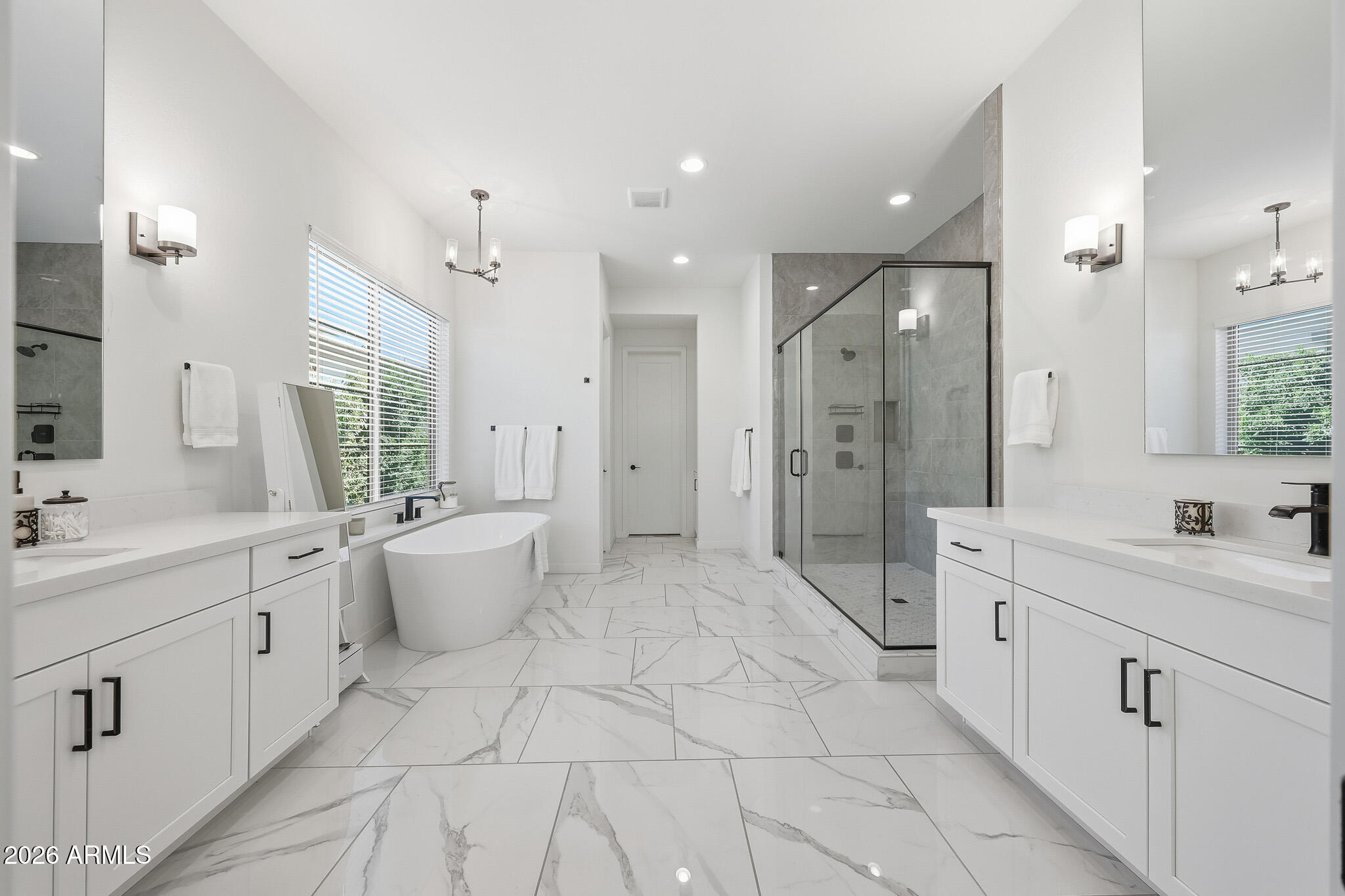 4416 E ROY ROGERS Road