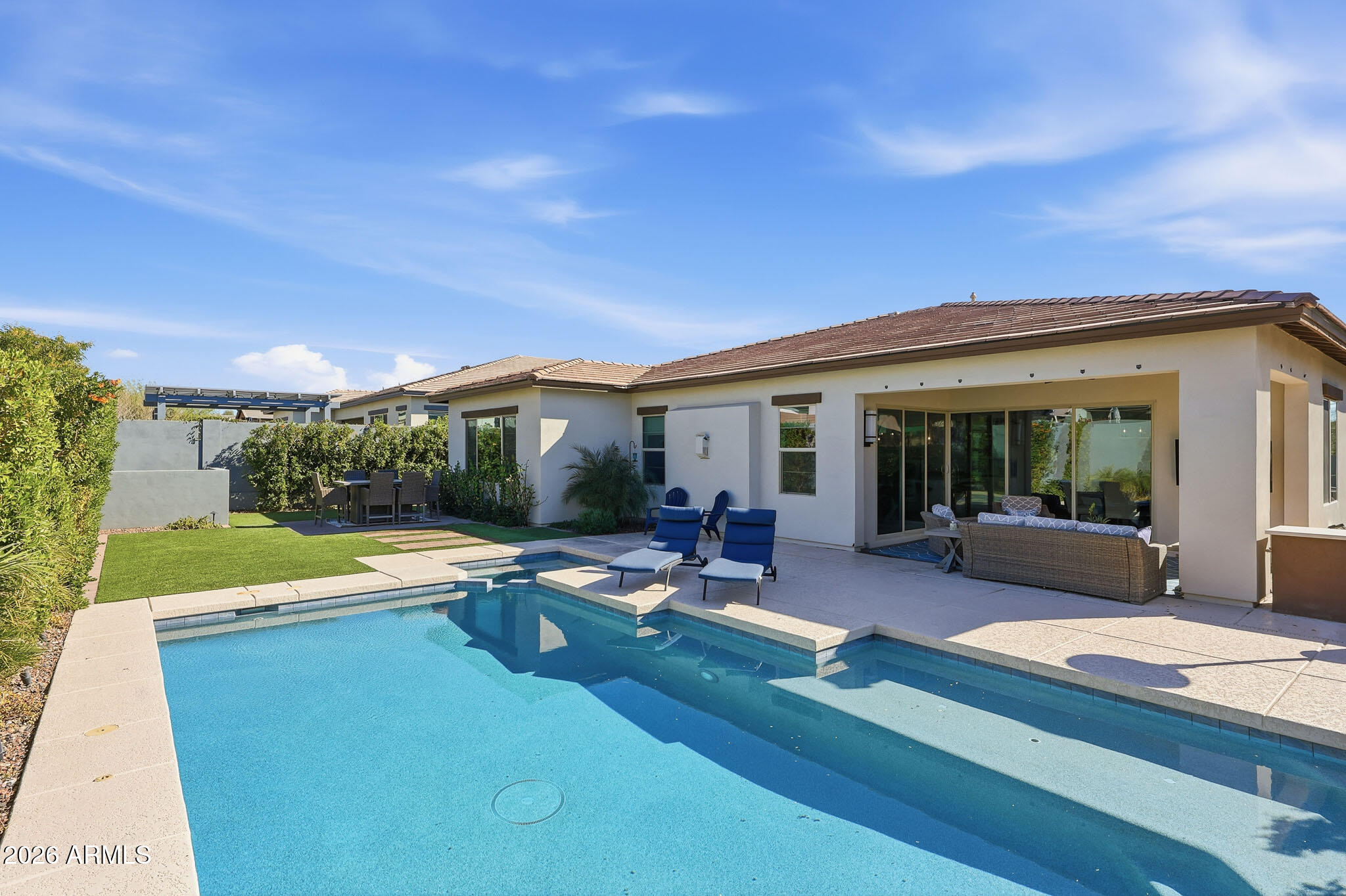 4416 E ROY ROGERS Road