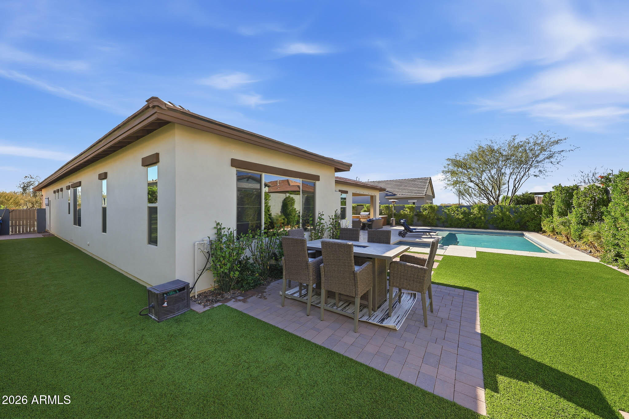 4416 E ROY ROGERS Road