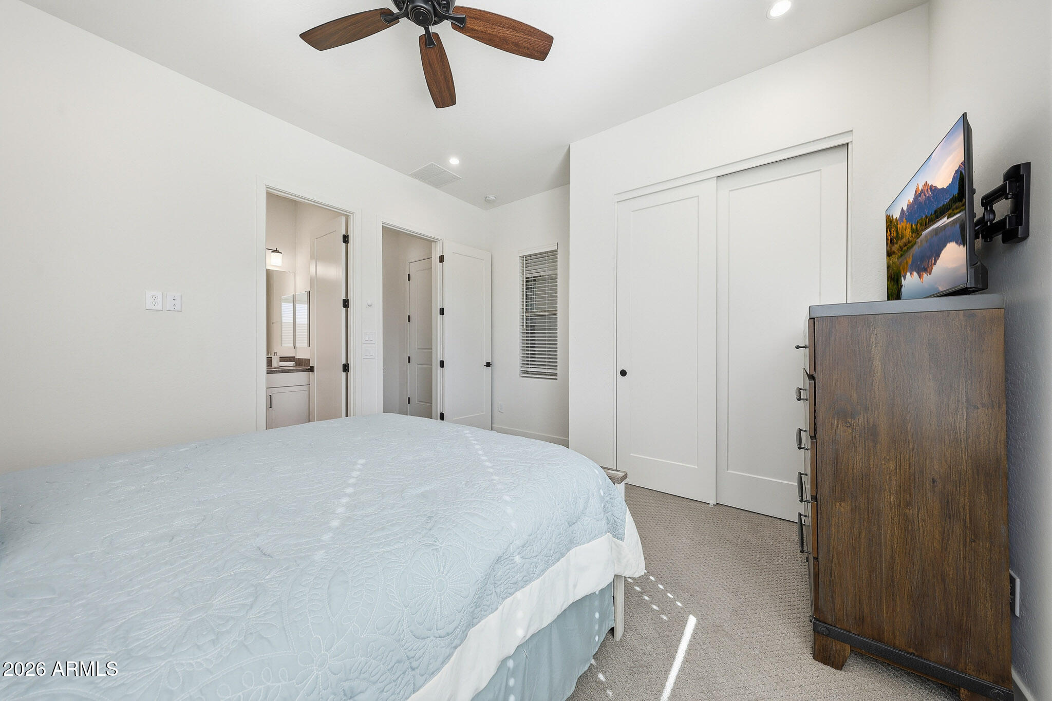 4416 E ROY ROGERS Road