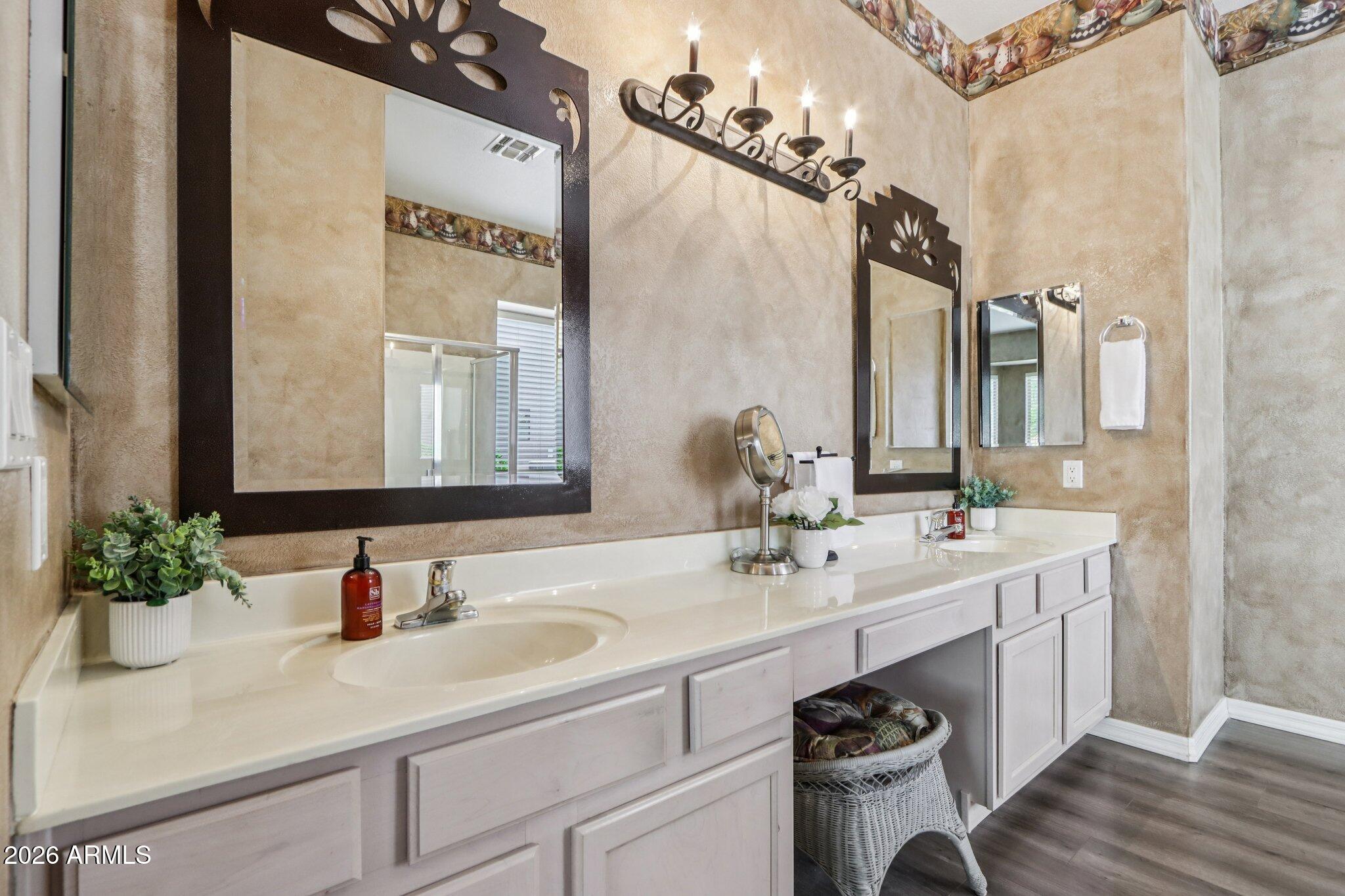 5727 S GOLDEN BARREL Court