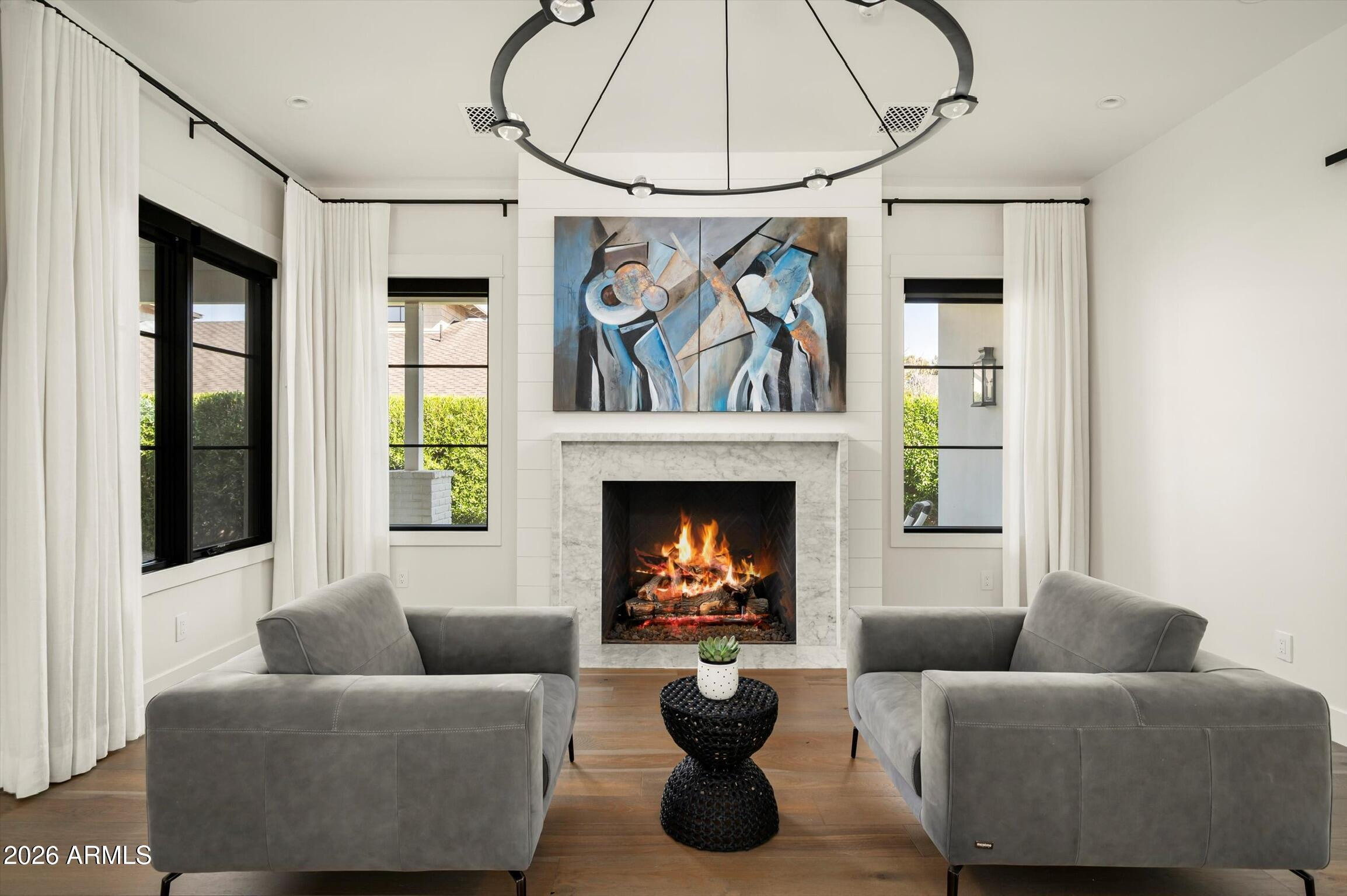 5903 E LAFAYETTE Boulevard