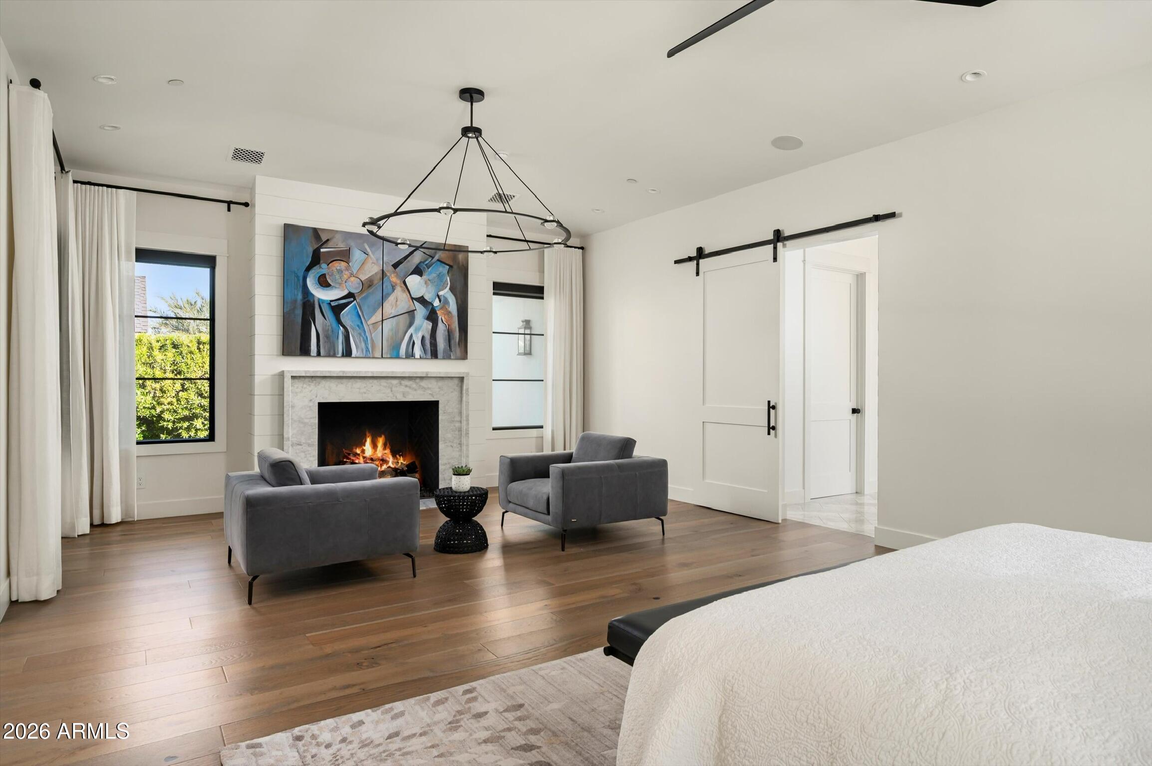 5903 E LAFAYETTE Boulevard