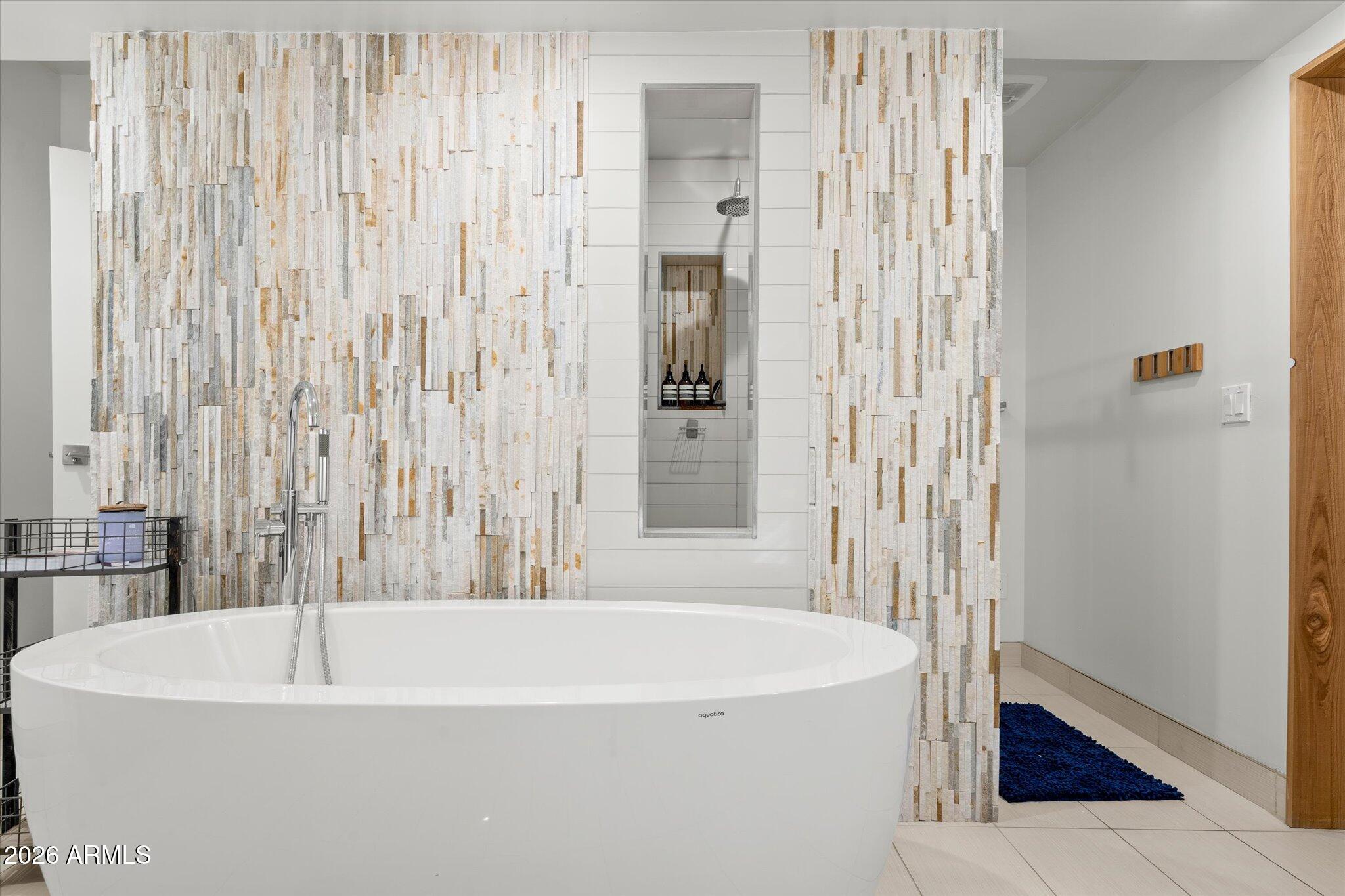 3812 E CORONADO Road