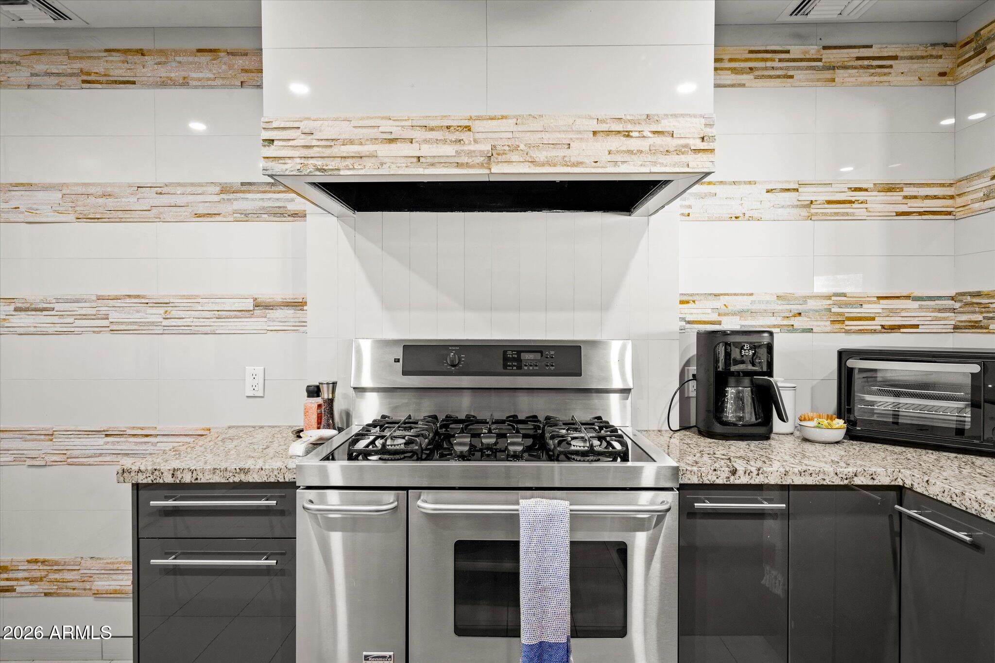 3812 E CORONADO Road