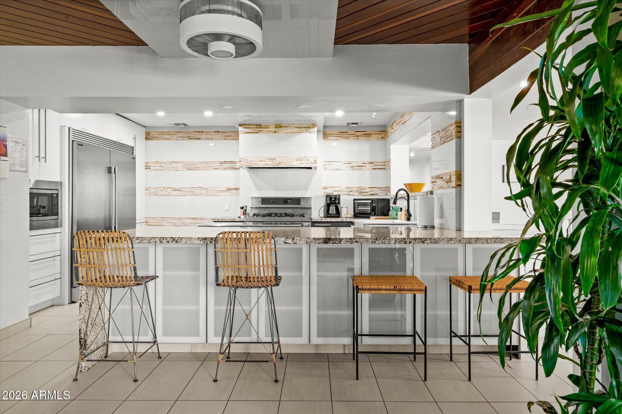 3812 E CORONADO Road