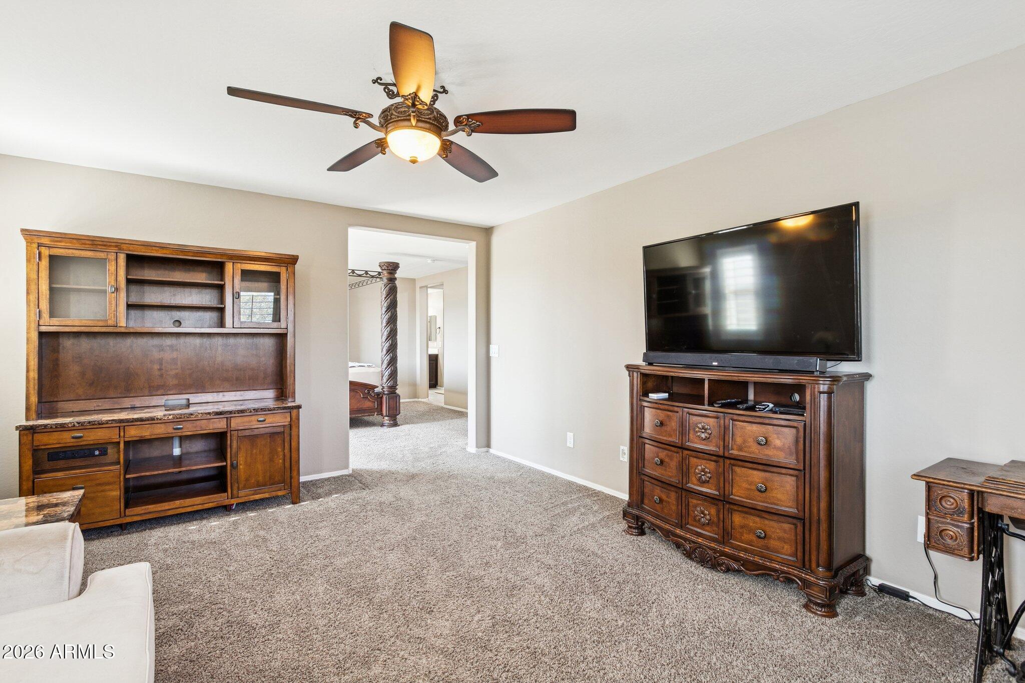 12151 W Davis Lane