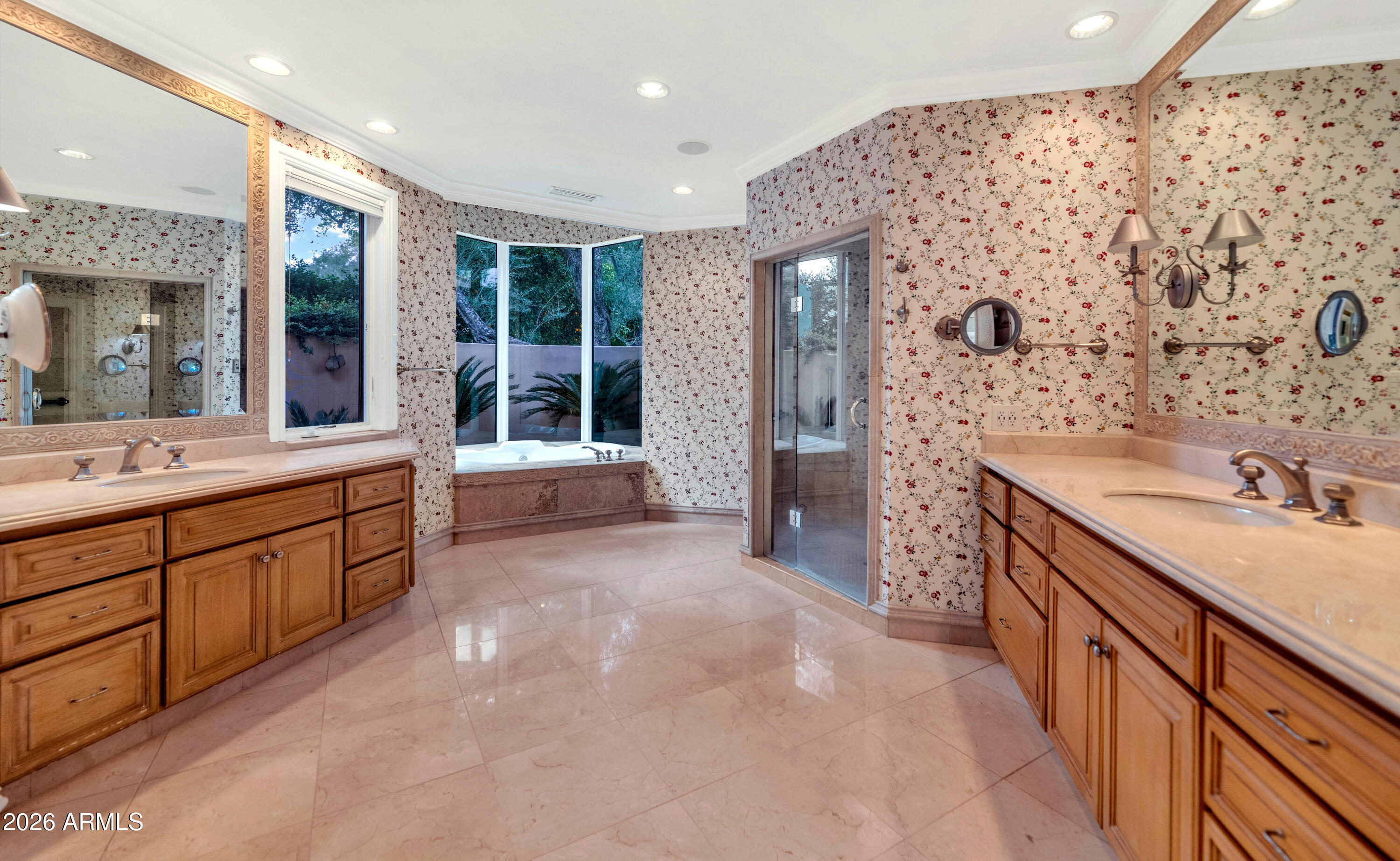 6301 E HUNTRESS Drive