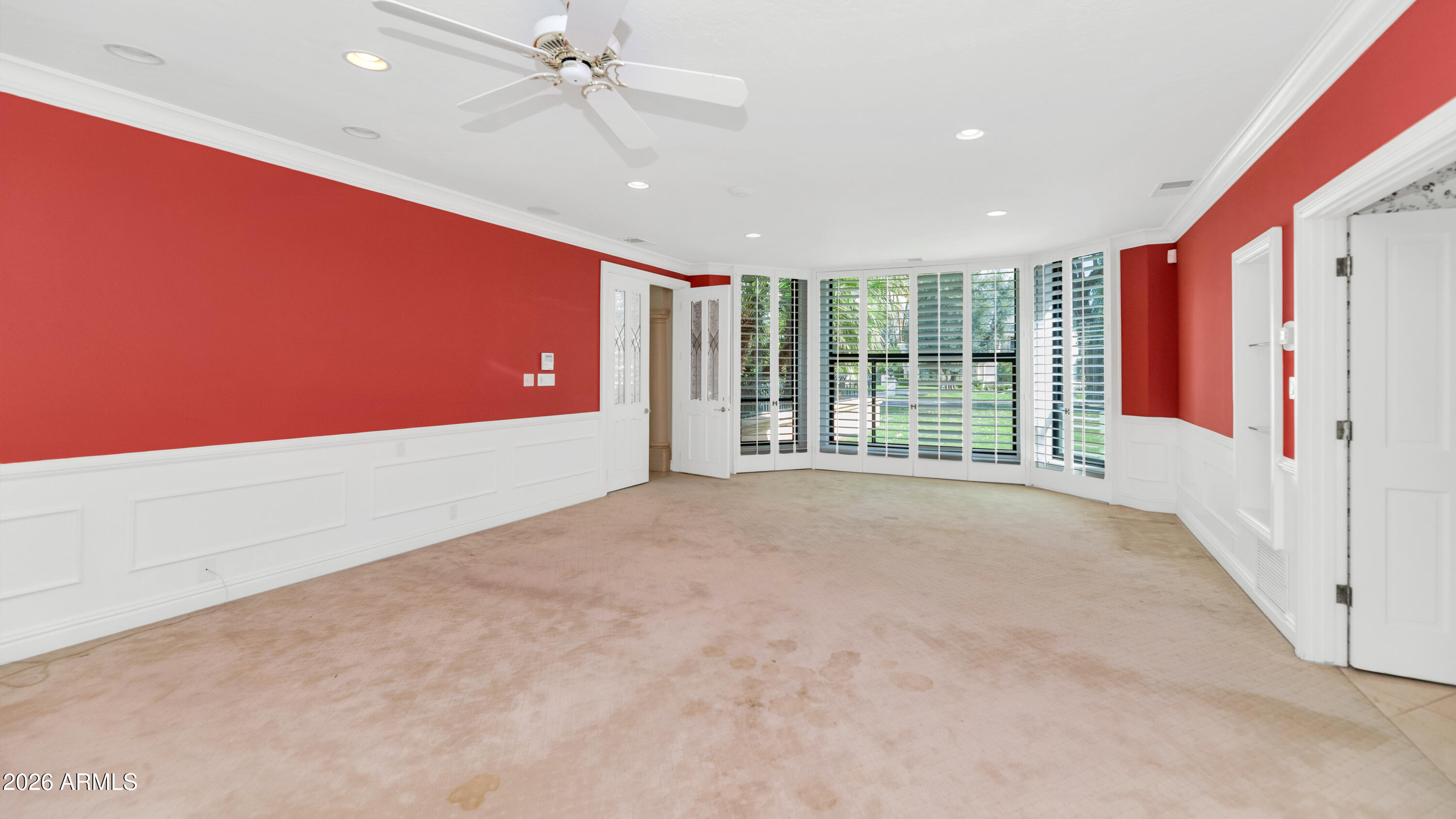 6301 E HUNTRESS Drive