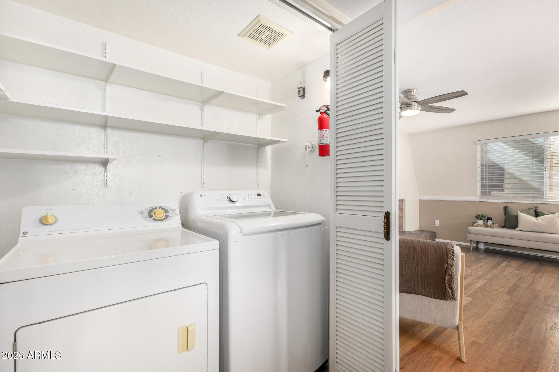 6943 E EARLL Drive 6