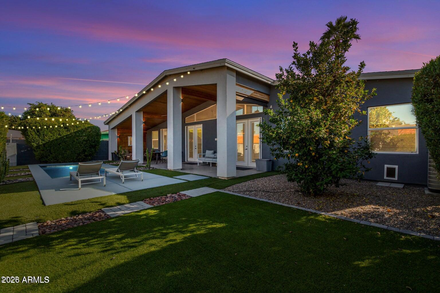 8302 E HEATHERBRAE Drive