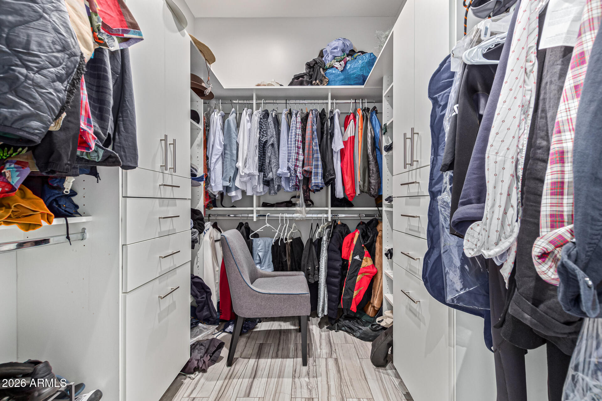 8302 E HEATHERBRAE Drive