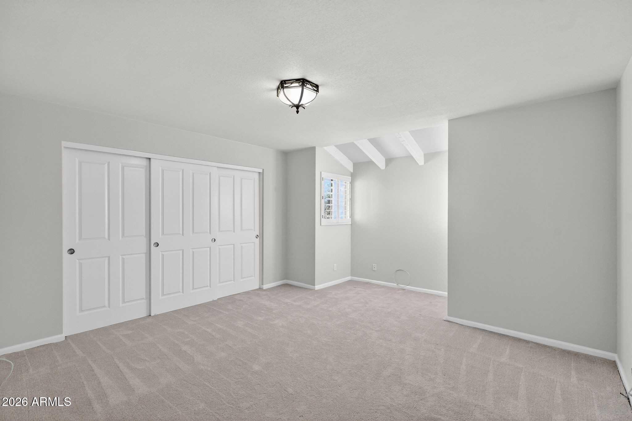 77 E MISSOURI Avenue 27