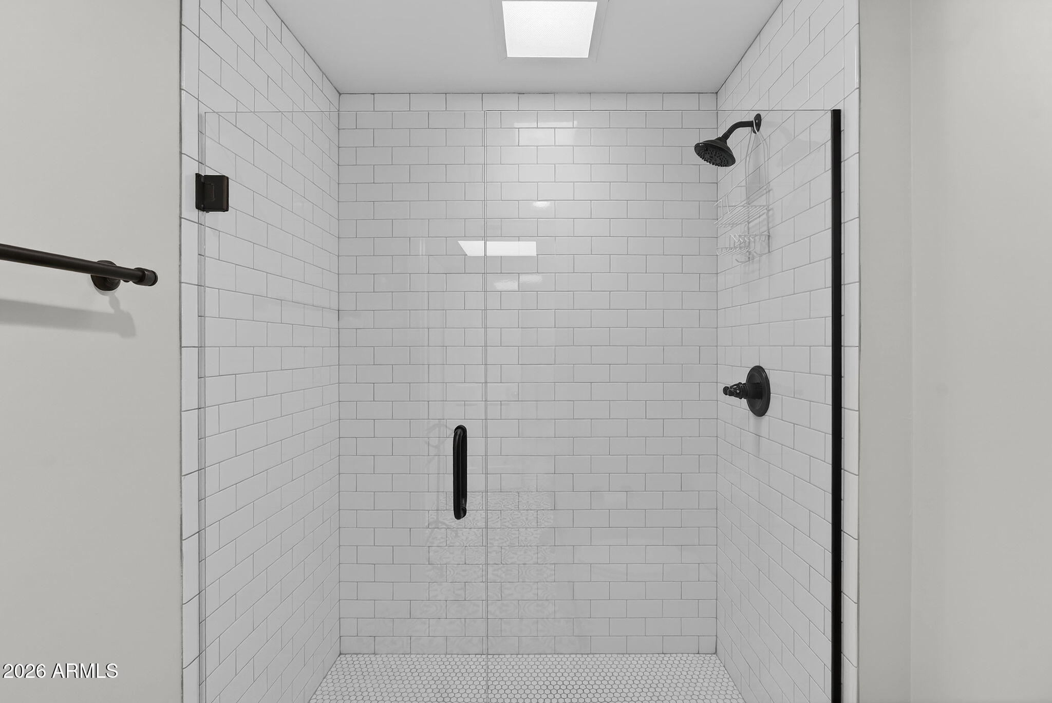 77 E MISSOURI Avenue 27