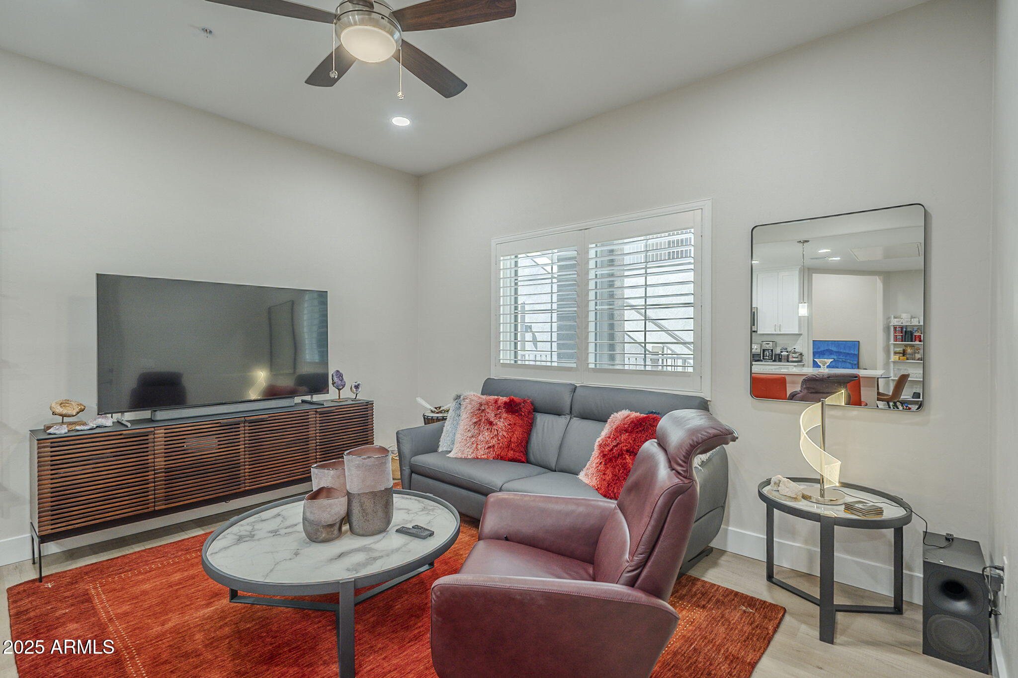 2038 E RIVER Road 101