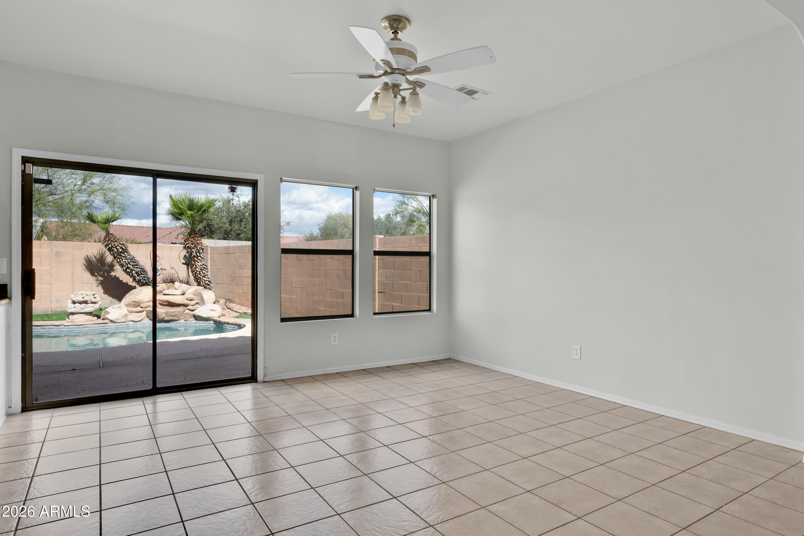 10548 E BRAMBLE Avenue