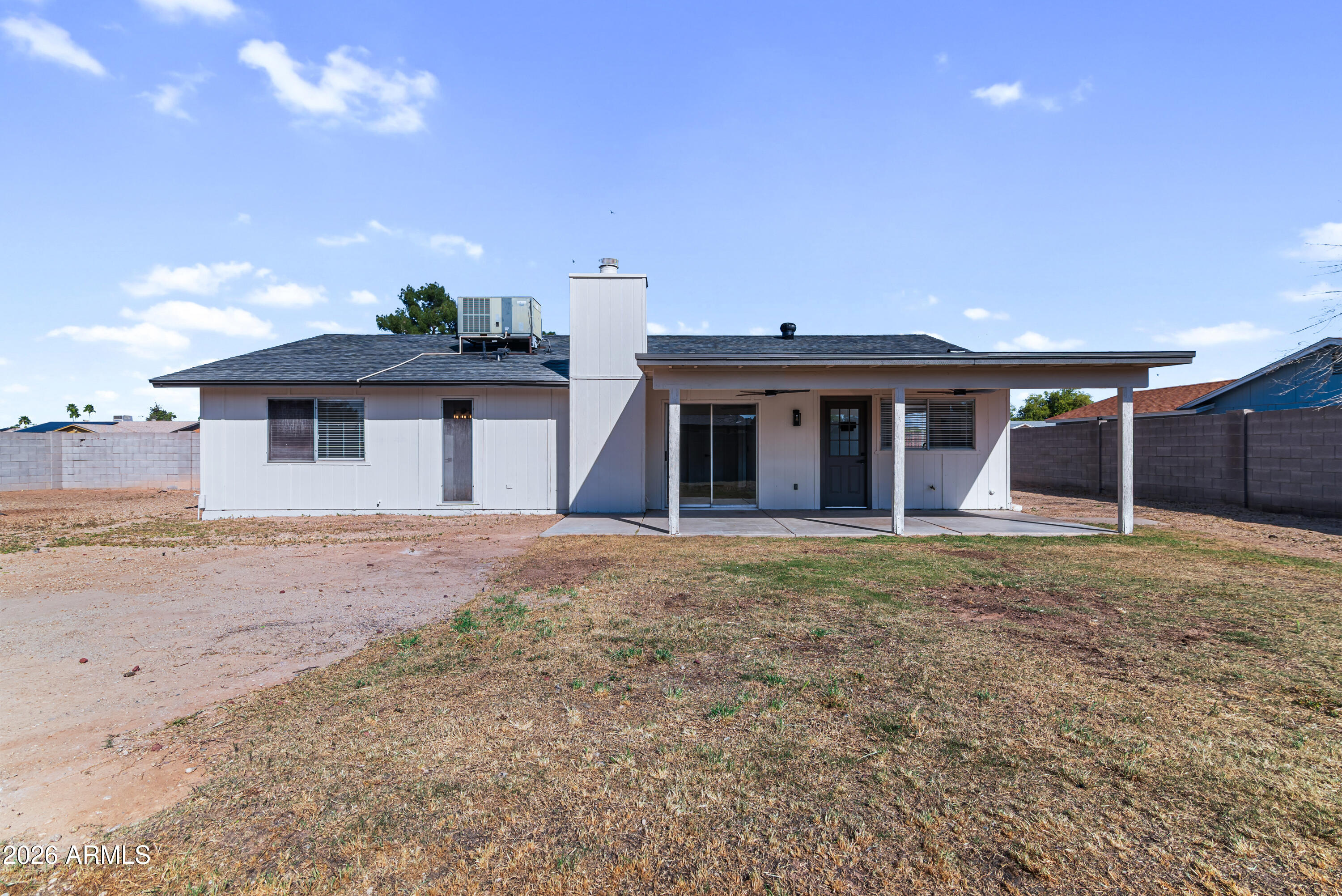 525 W El Prado Road