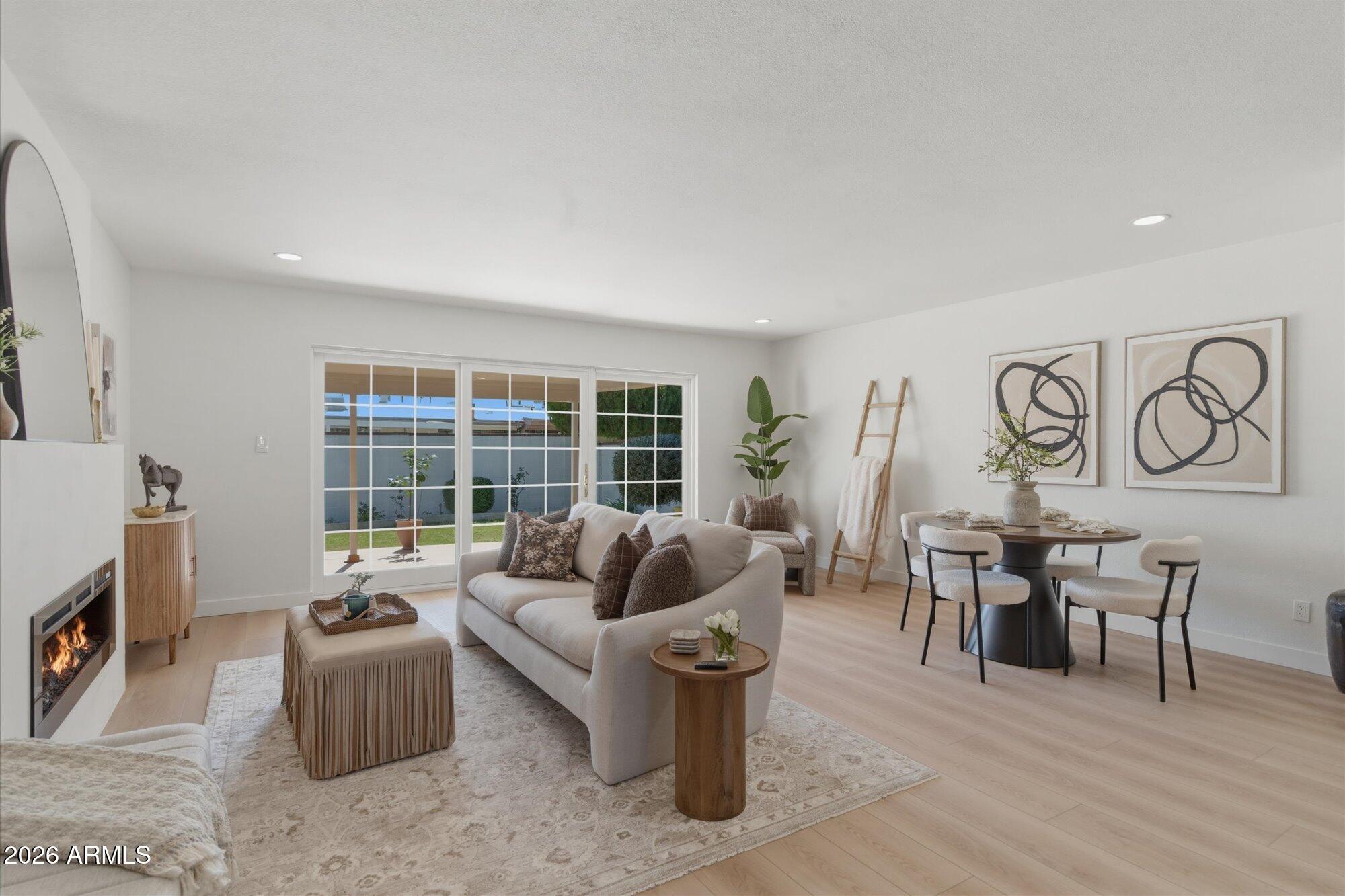 7637 E THORNWOOD Drive