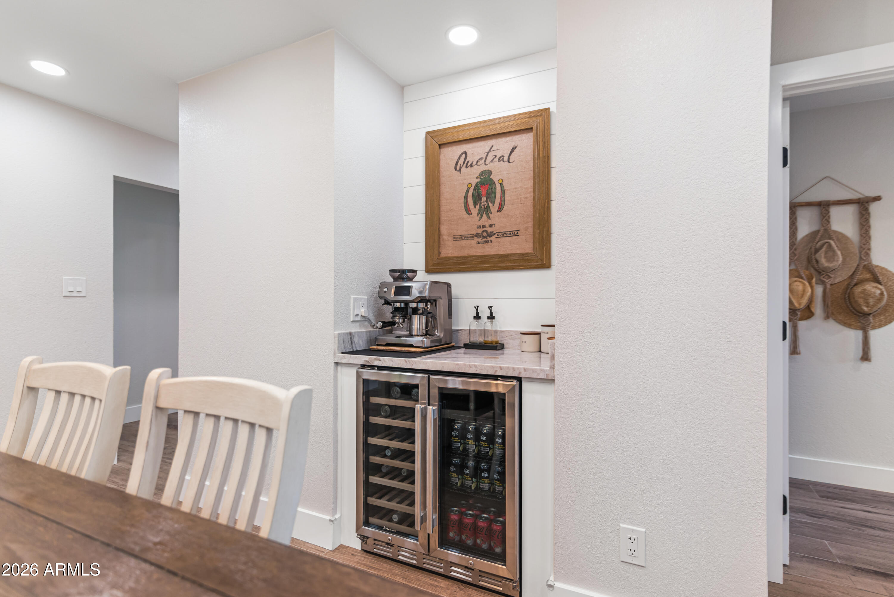 8787 E MOUNTAIN VIEW Road 1019