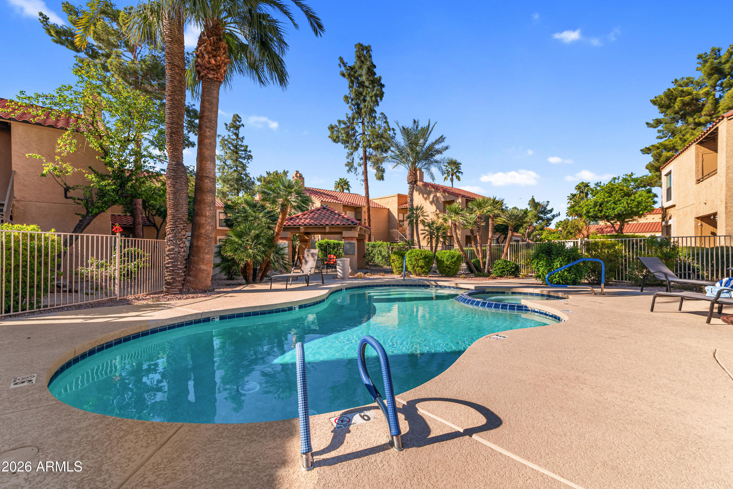 8787 E MOUNTAIN VIEW Road 1019