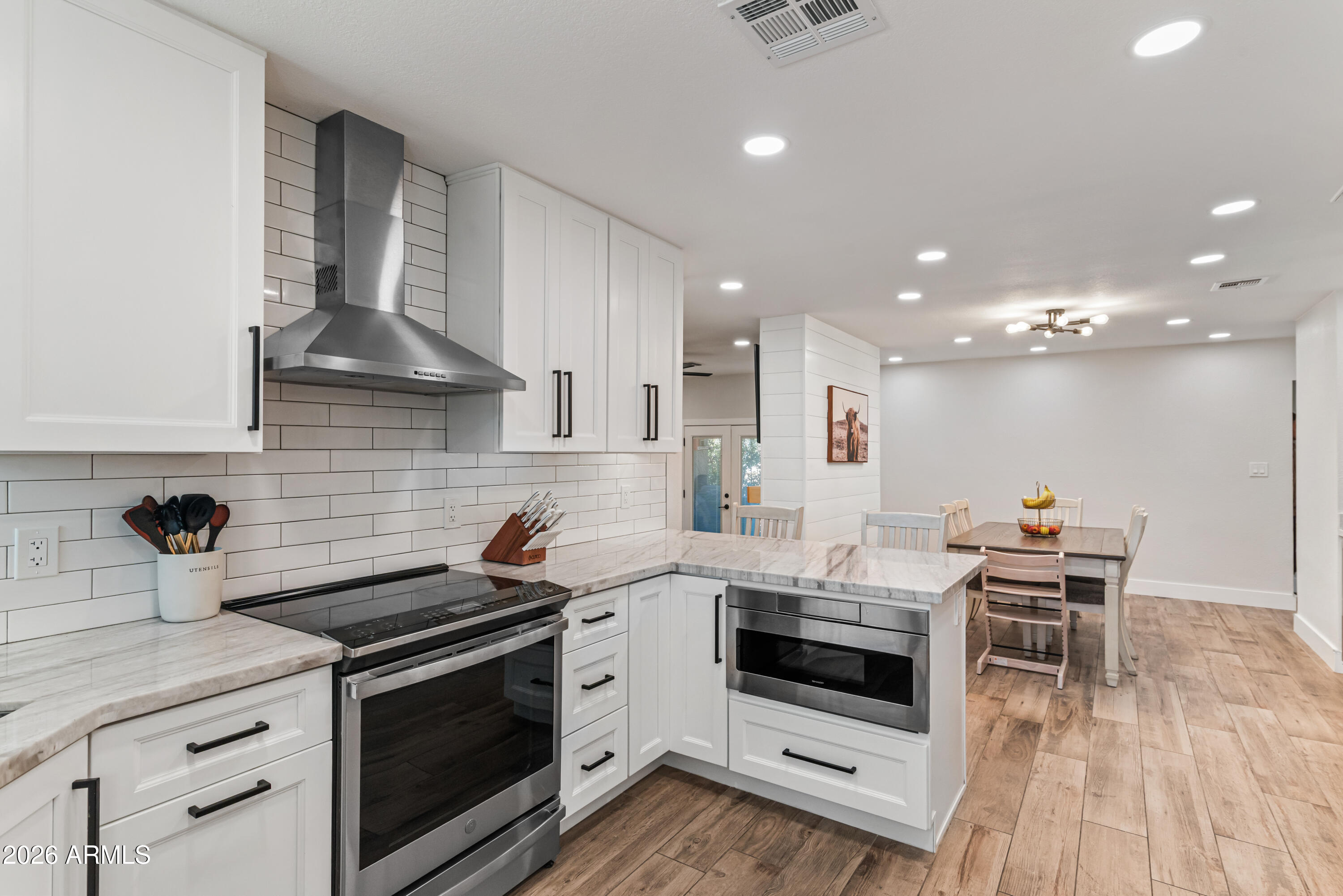 8787 E MOUNTAIN VIEW Road 1019