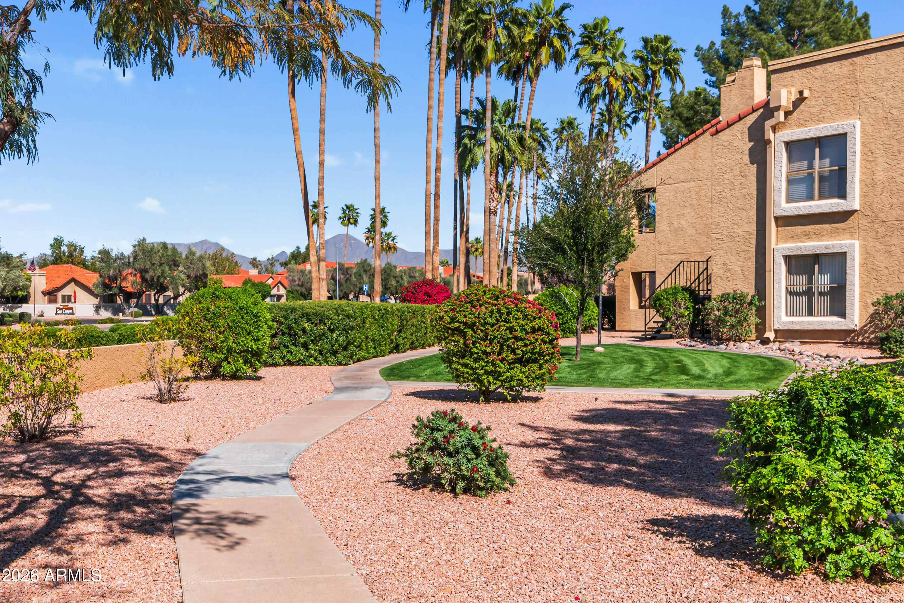 8787 E MOUNTAIN VIEW Road 1019