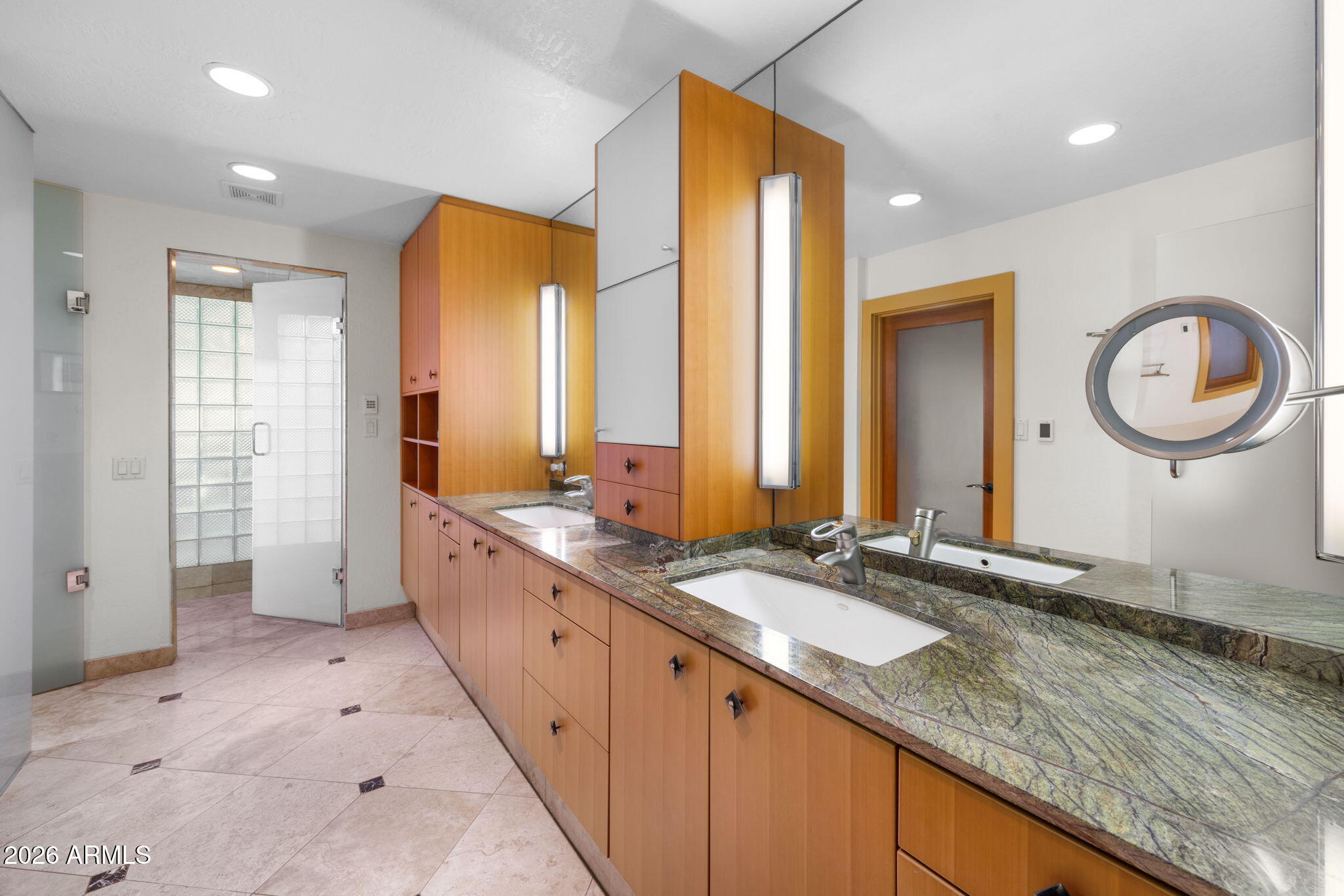 8435 E SAN CANDIDO Drive