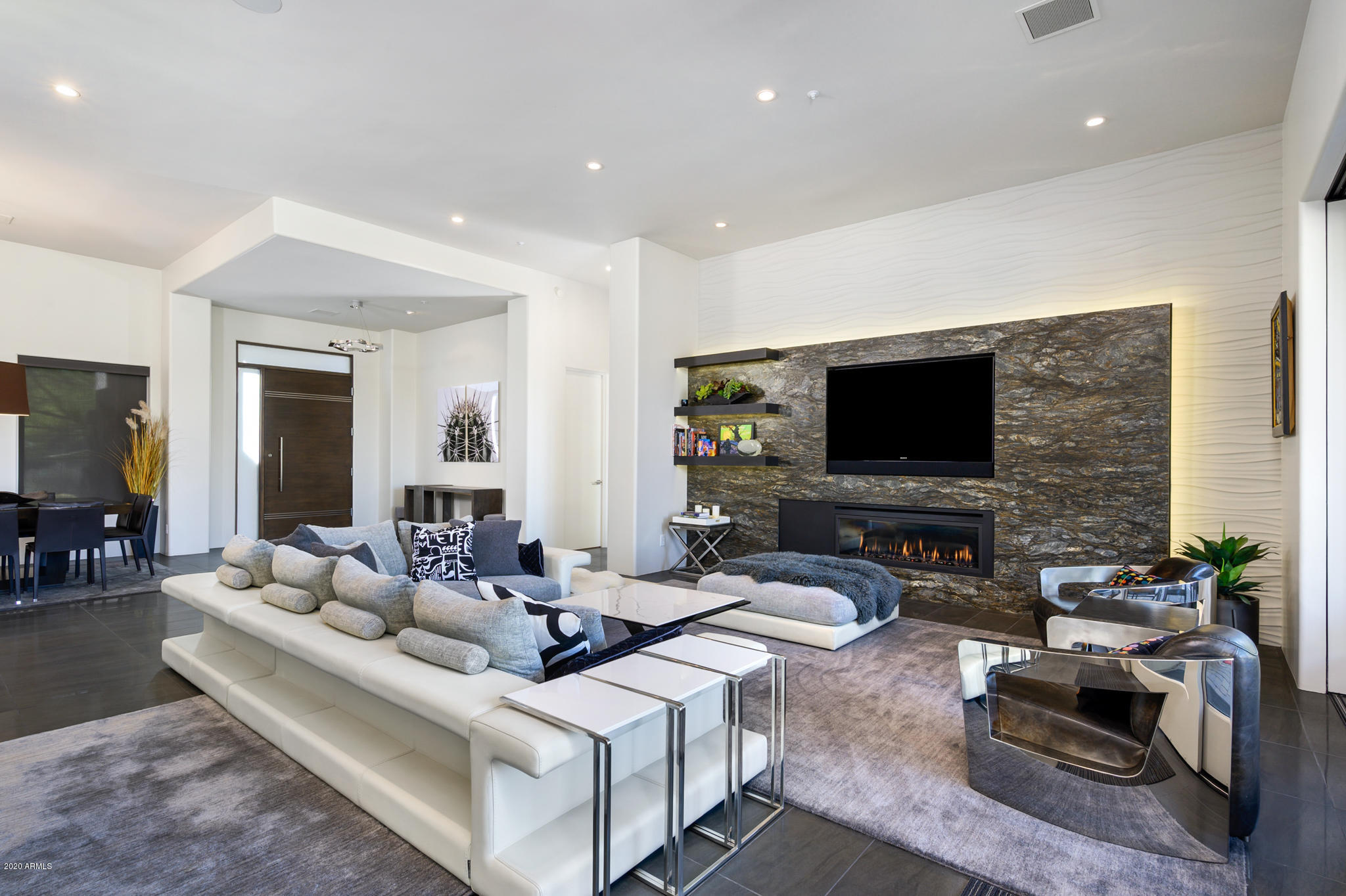 7953 E THUNDERHAWK Road