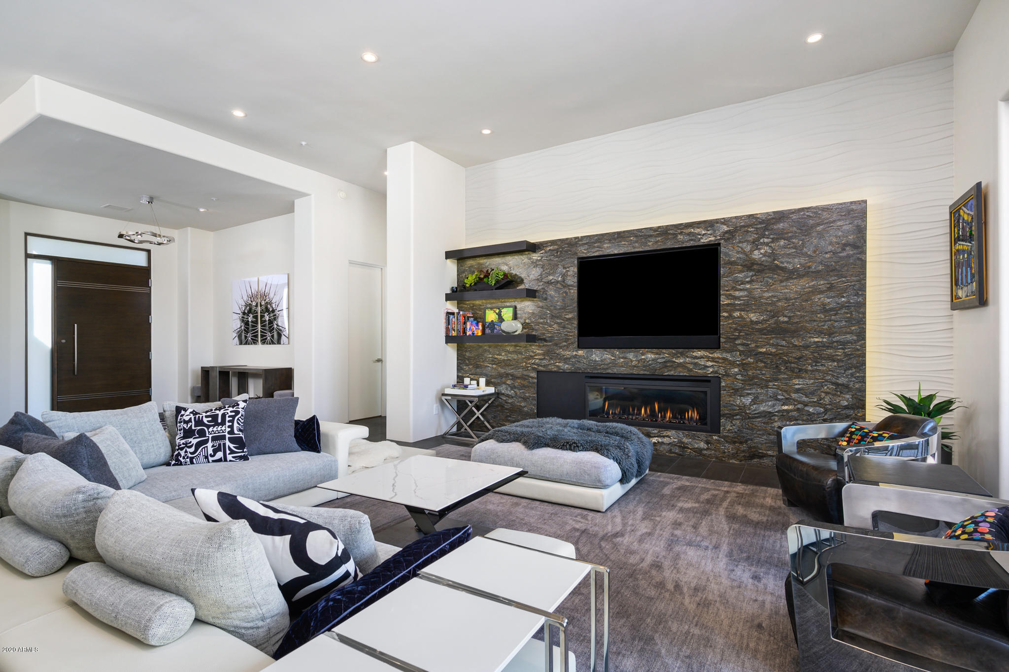 7953 E THUNDERHAWK Road