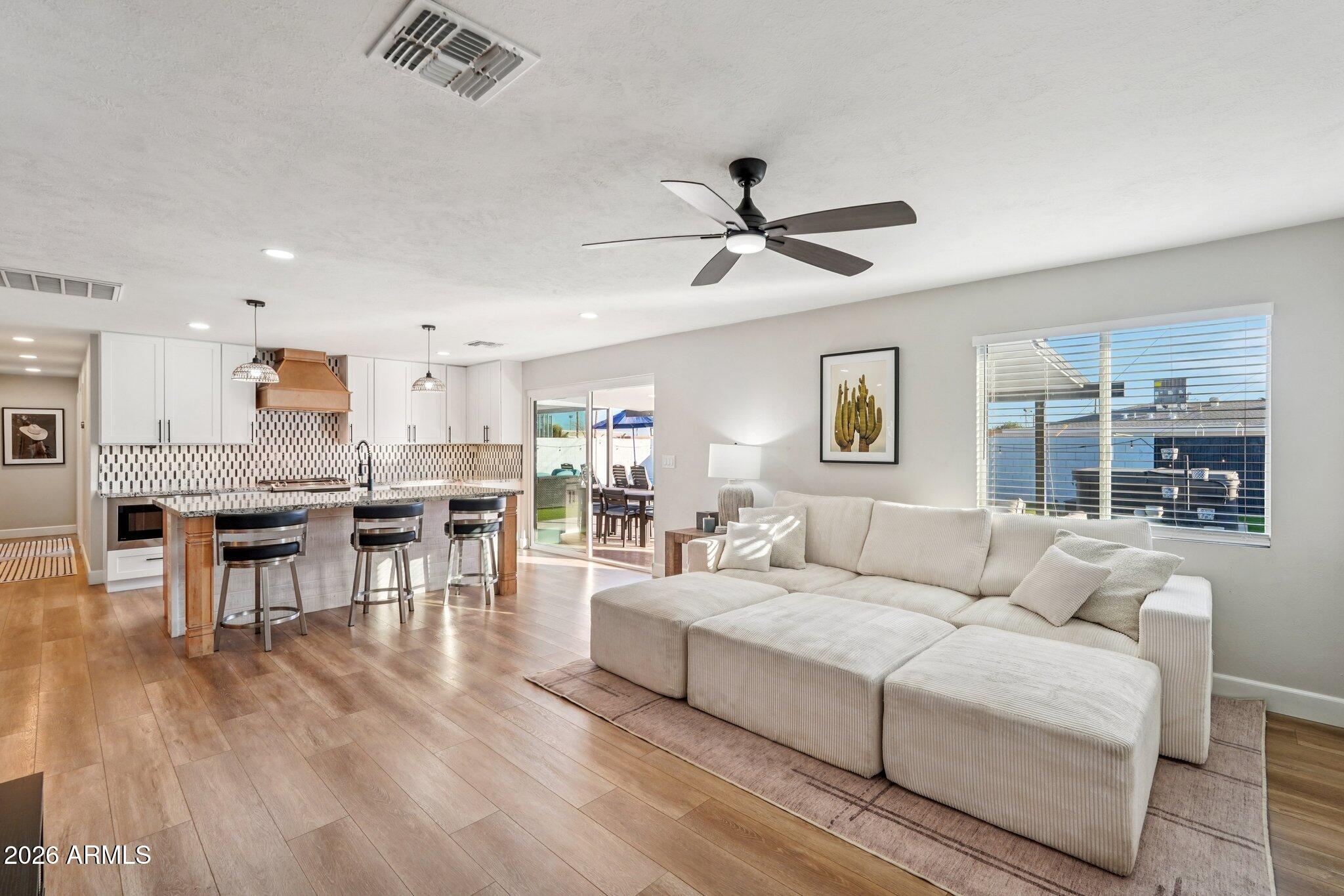 7339 E WILSHIRE Drive