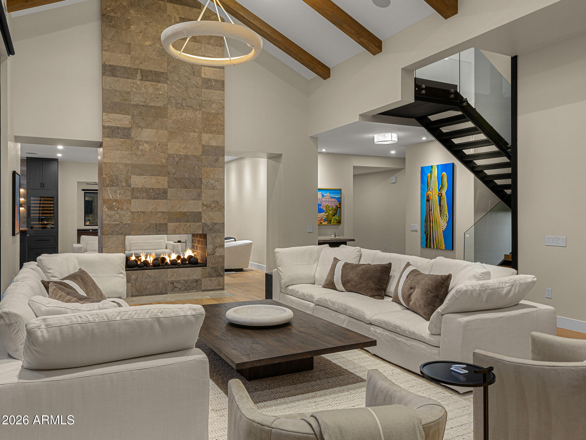 7540 N LAKESIDE Lane