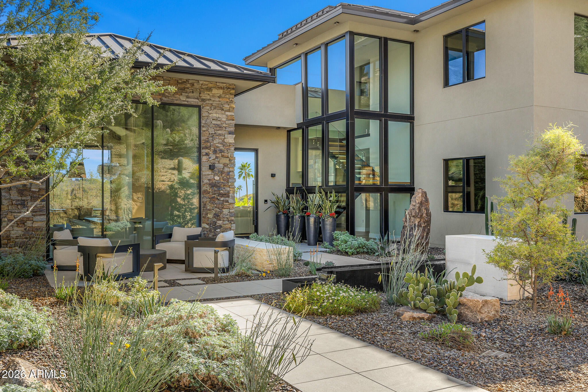 7540 N LAKESIDE Lane