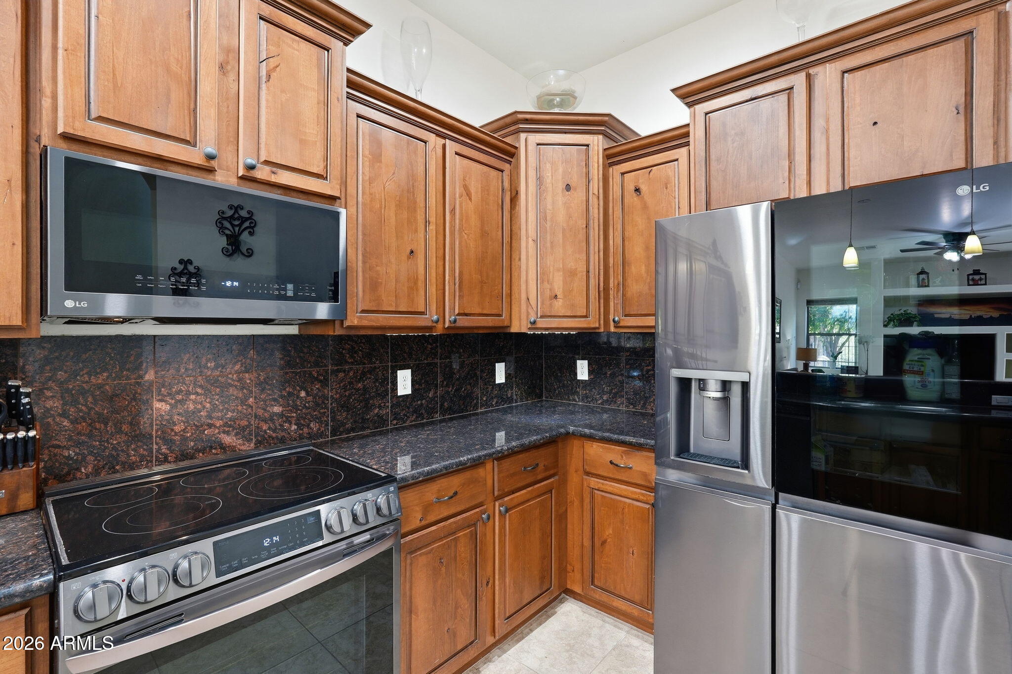 6202 E MCKELLIPS Road 11