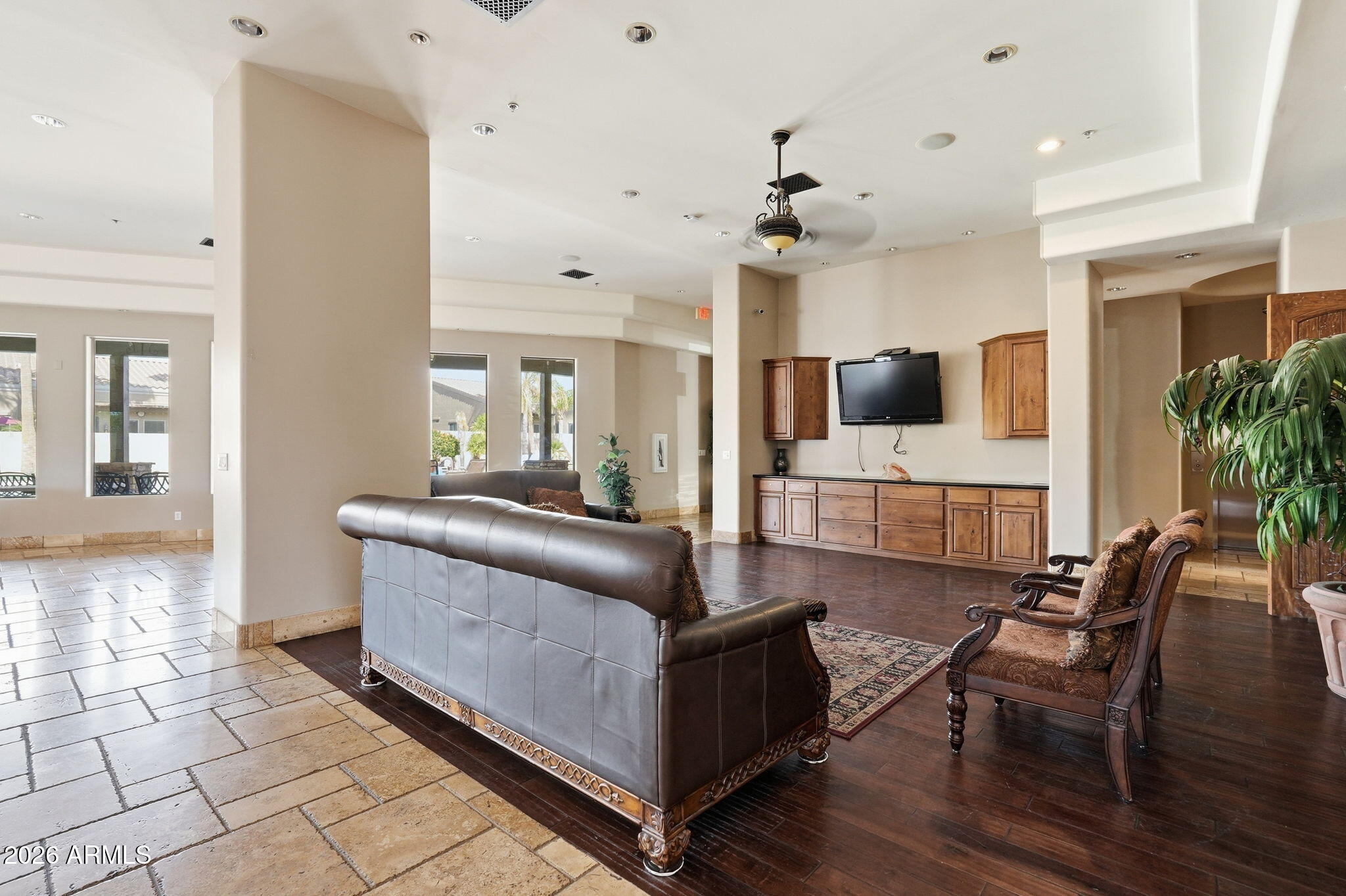 6202 E MCKELLIPS Road 11