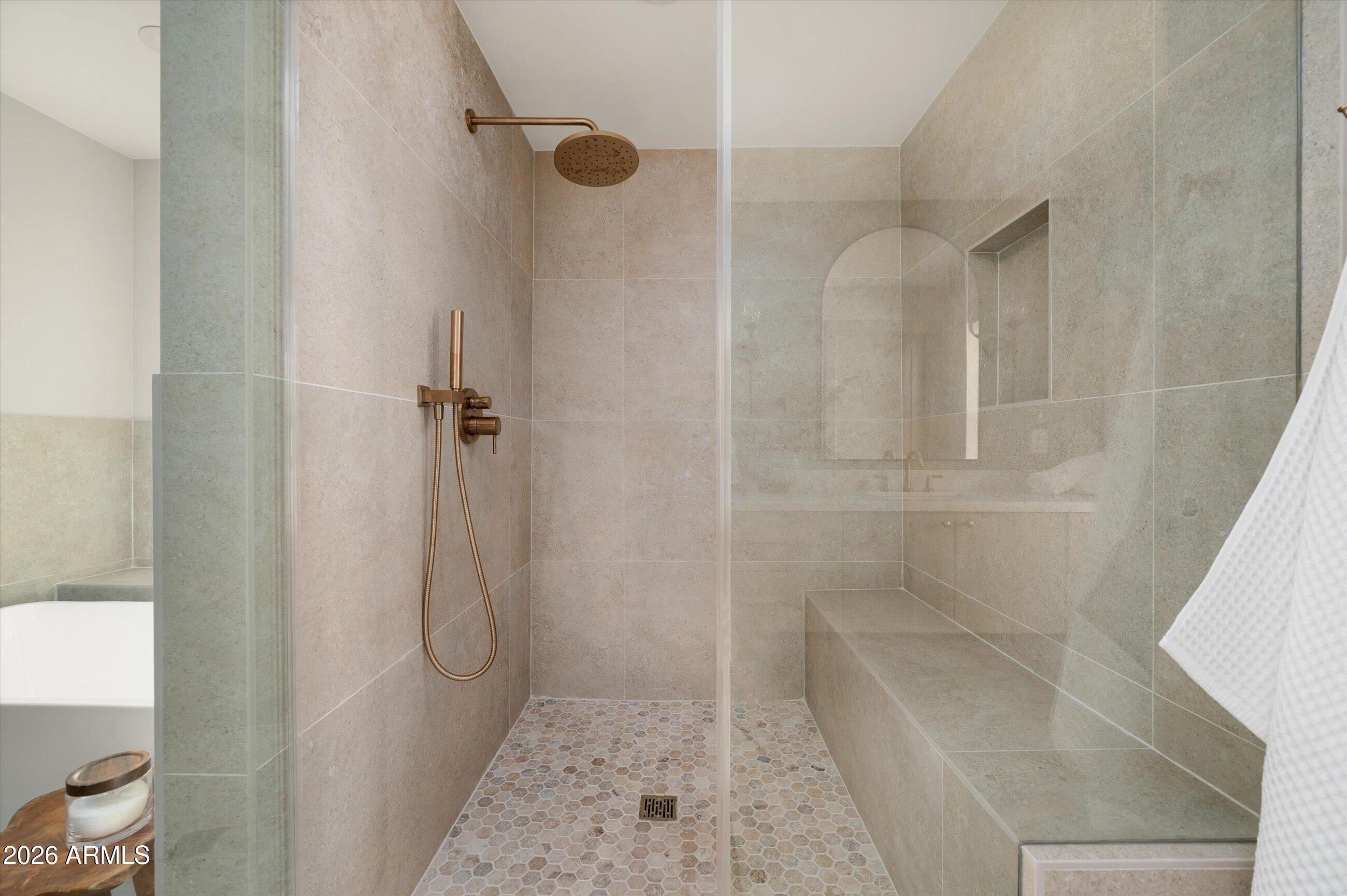 7121 E LARKSPUR Drive