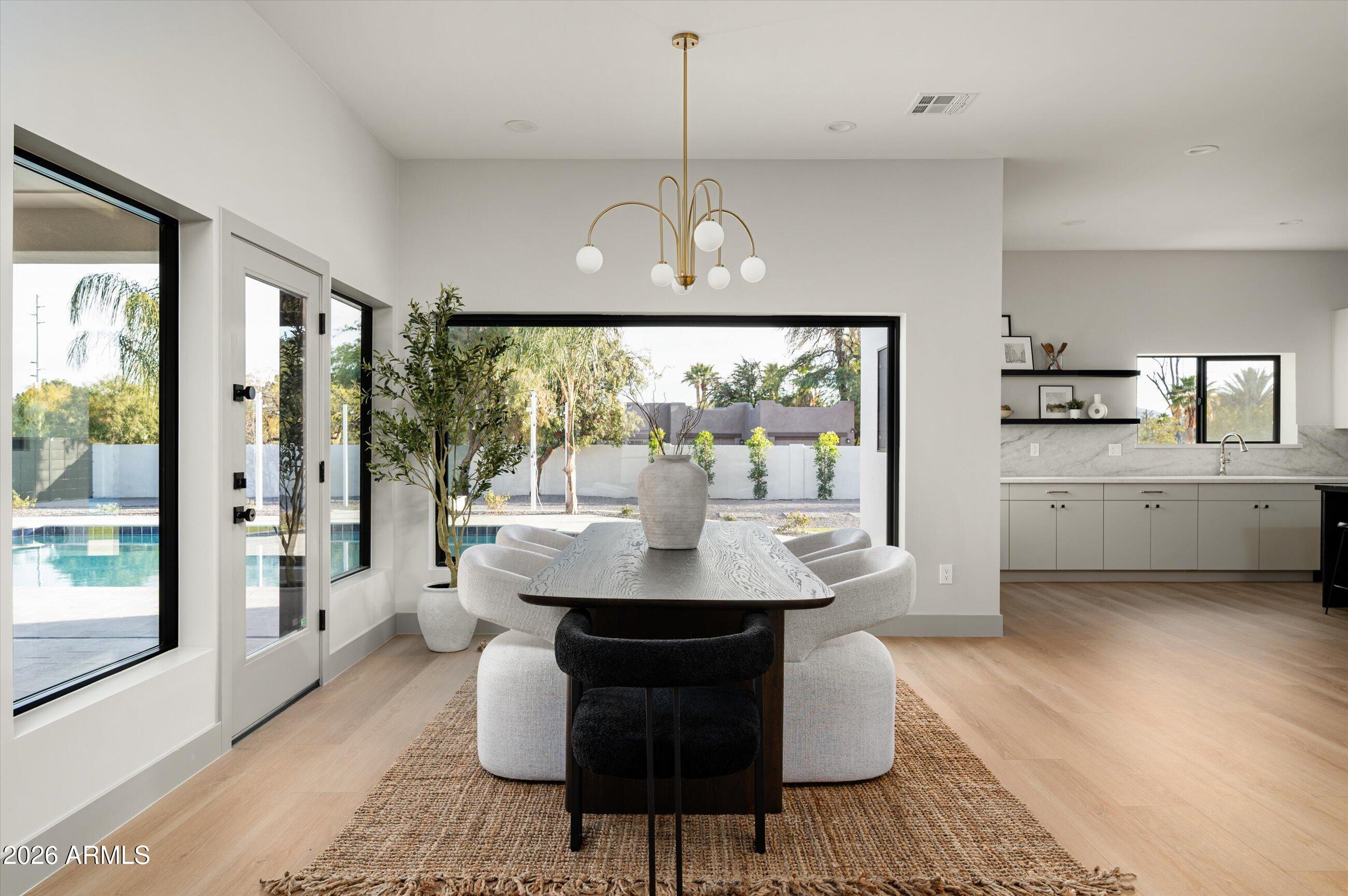 7121 E LARKSPUR Drive