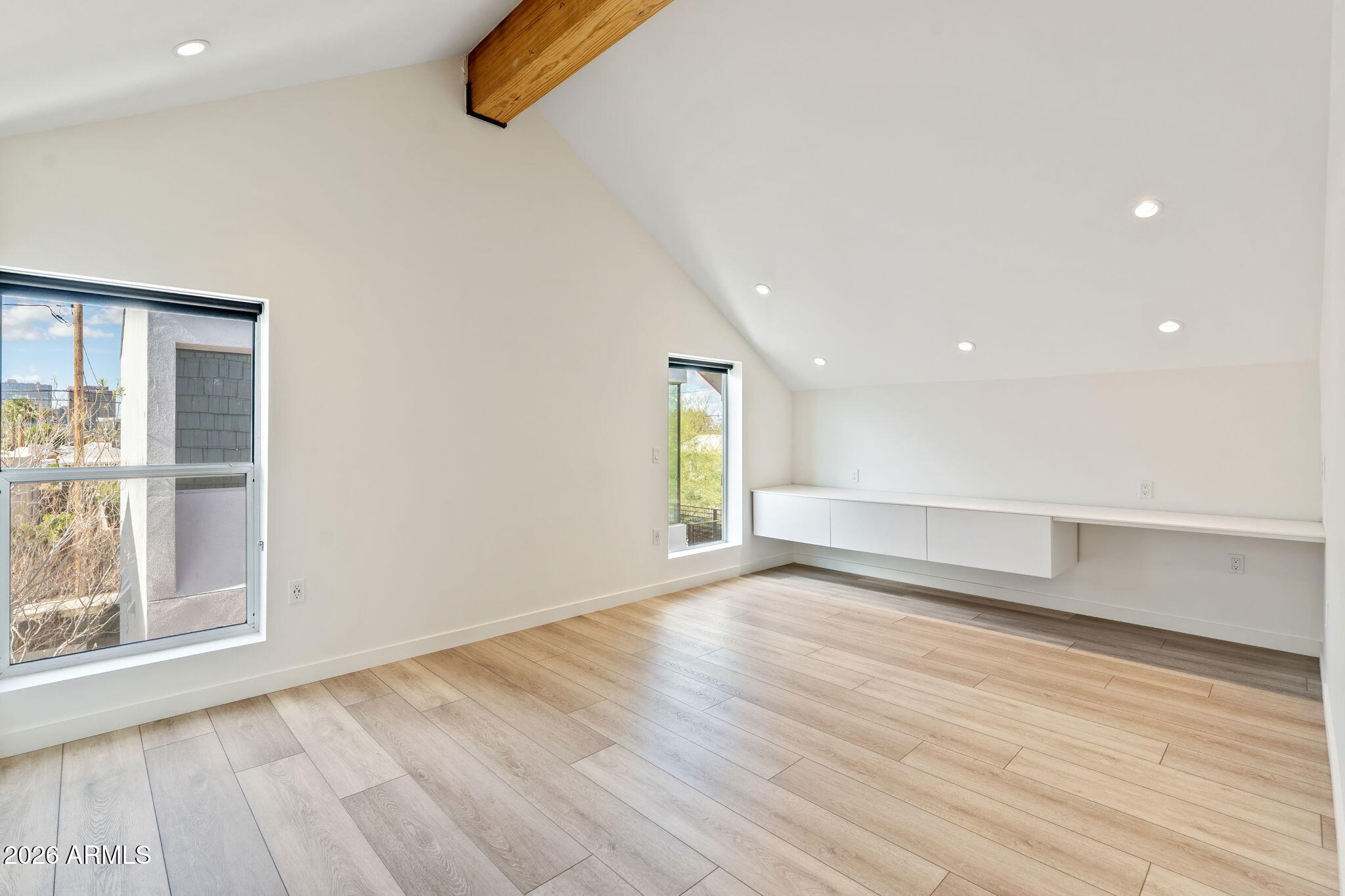 1337 E Polk Street 10